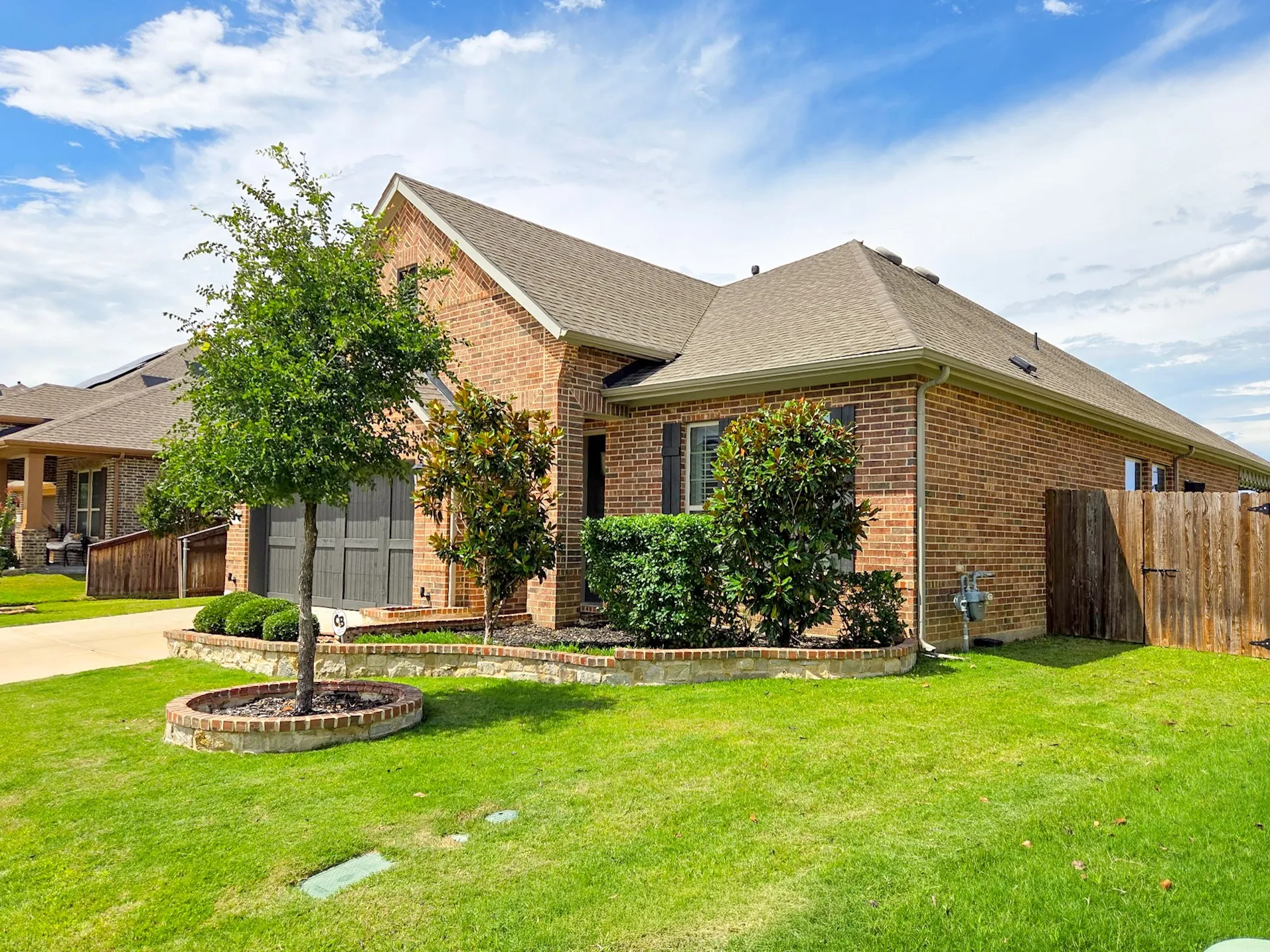 Single Family Residence For Sale in Tarrant County , 2724 Stadium View Drive, Fort Worth, Texas 76118, 3 Bedroom, 2 Bathroom, 2 Garage spaces, 1,980 Sqft, built in 2020, mls#21305698, Real Estate Agent in Fort Worth, Homes For Sale in Tarrant county, Homes For Sale in Fort Worth, Realtor in Fort Worth Texas, Real Estate Brokerage Independent Realty Texas, Luminita Cordes Realtor