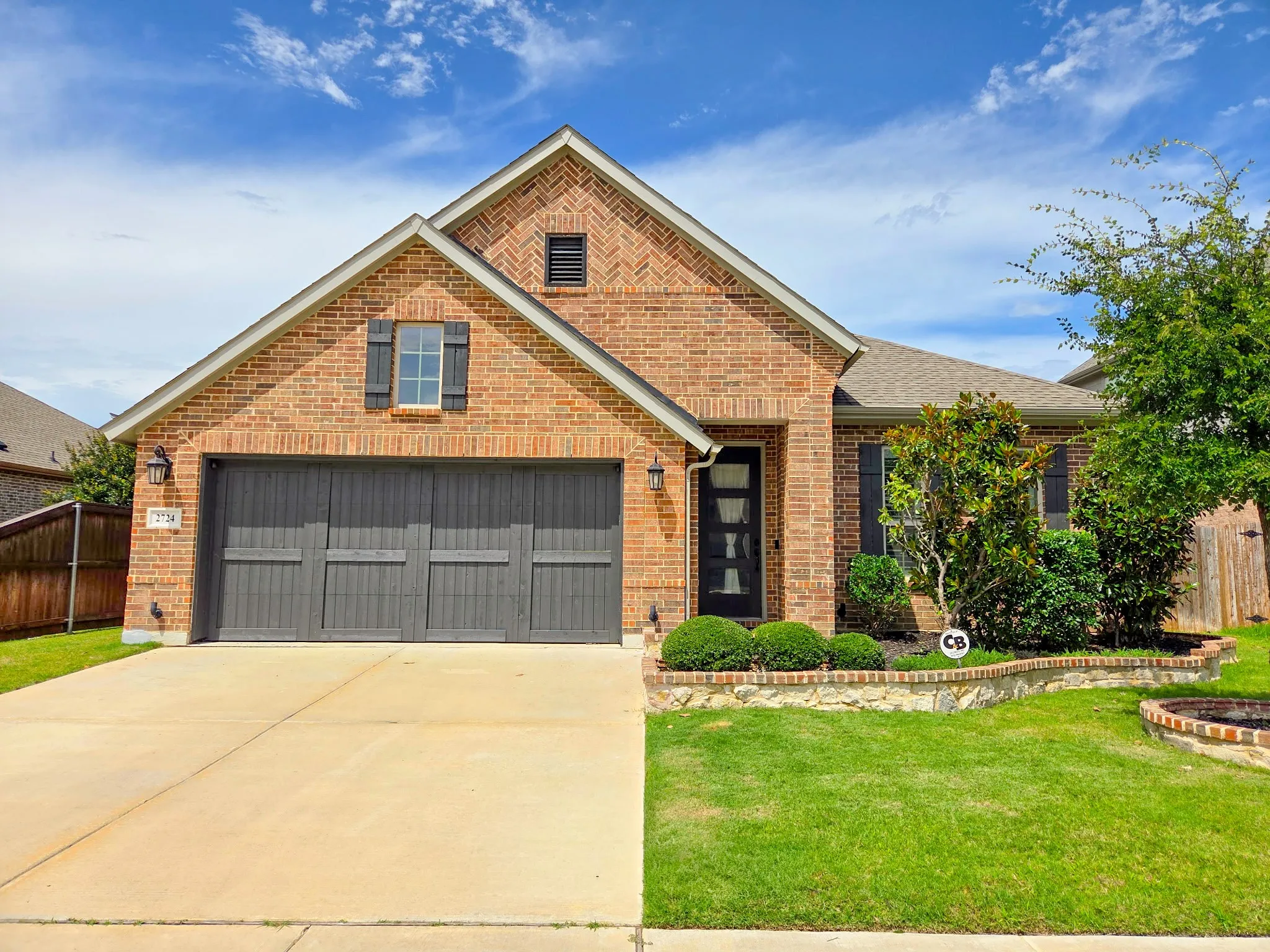 Single Family Residence For Sale in Tarrant County , 2724 Stadium View Drive, Fort Worth, Texas 76118, 3 Bedroom, 2 Bathroom, 2 Garage spaces, 1,980 Sqft, built in 2020, mls#21305698, Real Estate Agent in Fort Worth, Homes For Sale in Tarrant county, Homes For Sale in Fort Worth, Realtor in Fort Worth Texas, Real Estate Brokerage Independent Realty Texas, Luminita Cordes Realtor