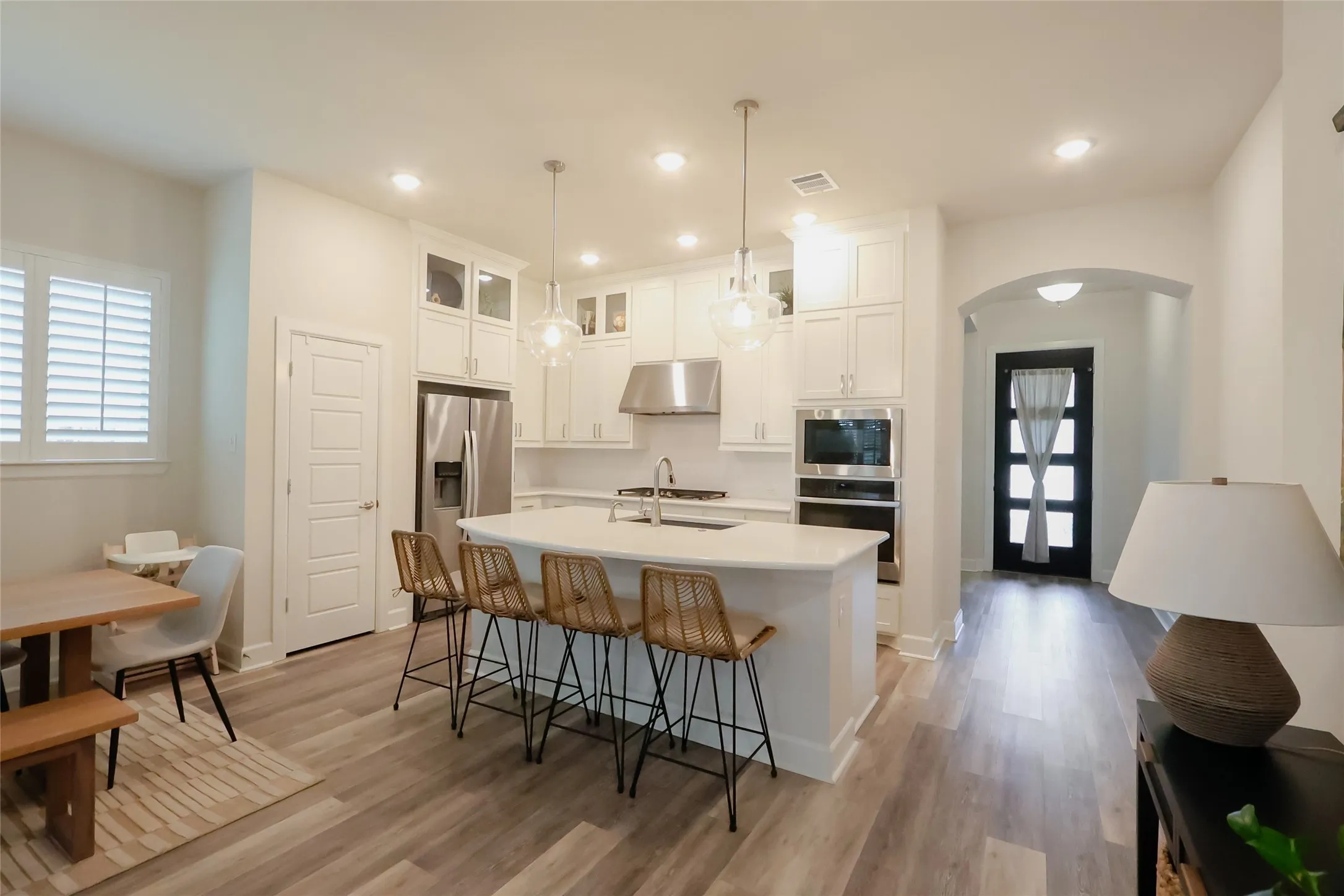 Single Family Residence For Sale in Tarrant County , 2724 Stadium View Drive, Fort Worth, Texas 76118, 3 Bedroom, 2 Bathroom, 2 Garage spaces, 1,980 Sqft, built in 2020, mls#21305698, Real Estate Agent in Fort Worth, Homes For Sale in Tarrant county, Homes For Sale in Fort Worth, Realtor in Fort Worth Texas, Real Estate Brokerage Independent Realty Texas, Luminita Cordes Realtor