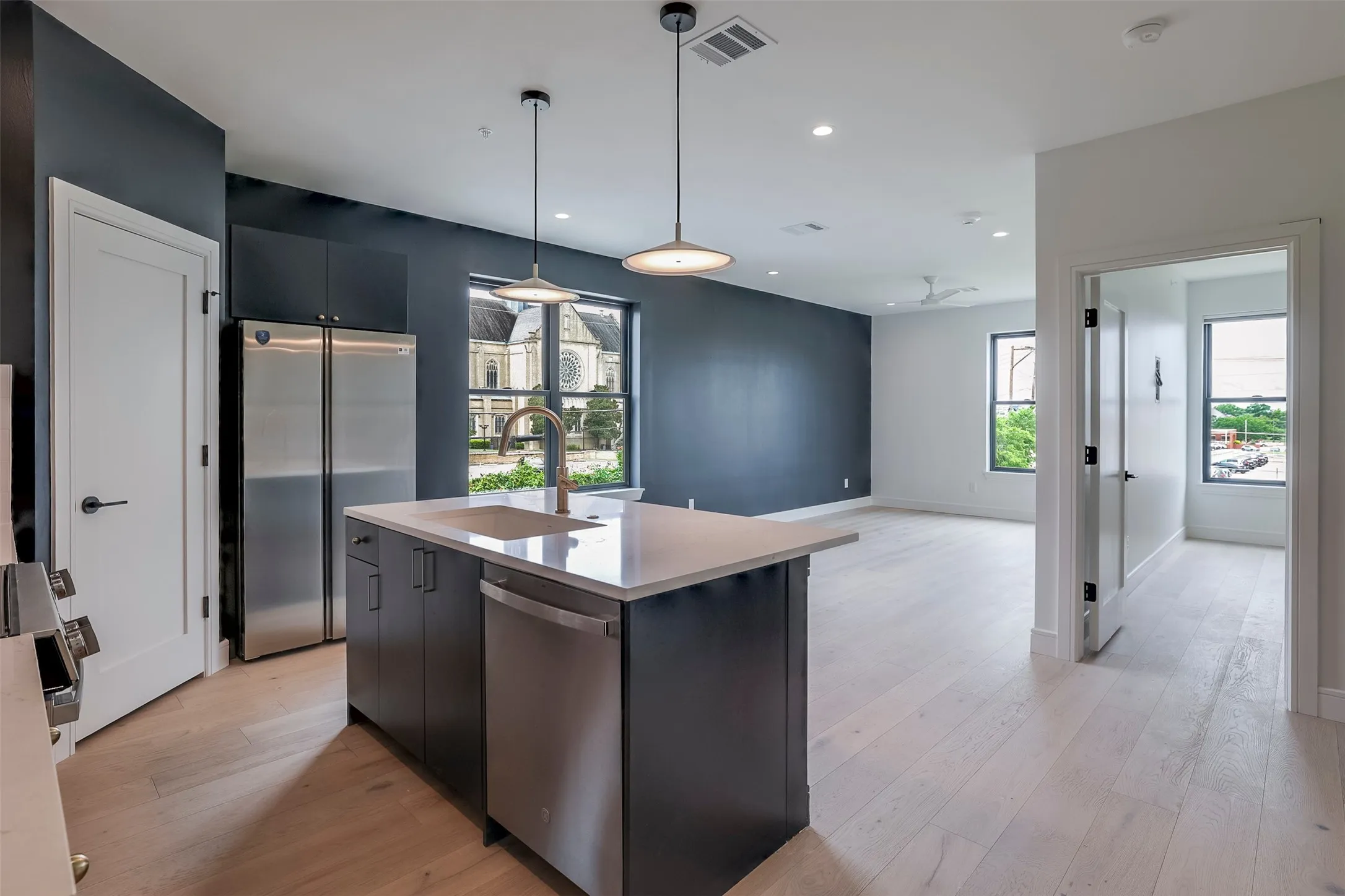 Apartment For Rent in Tarrant County , 309 W Daggett Avenue 207, Fort Worth, Texas 76104, 2 Bedroom, 2 Bathroom, Garage spaces, 1,333 Sqft, built in 2026, mls#21306905, Real Estate Agent in Fort Worth, Homes For Rent in Tarrant county, Homes For Rent in Fort Worth, Realtor in Fort Worth Texas, Real Estate Brokerage Independent Realty Texas, Luminita Cordes Realtor