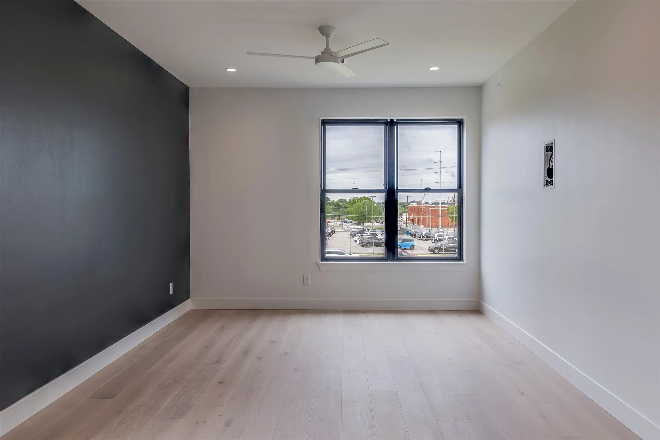 Apartment For Rent in Tarrant County , 309 W Daggett Avenue 207, Fort Worth, Texas 76104, 2 Bedroom, 2 Bathroom, Garage spaces, 1,333 Sqft, built in 2026, mls#21306905, Real Estate Agent in Fort Worth, Homes For Rent in Tarrant county, Homes For Rent in Fort Worth, Realtor in Fort Worth Texas, Real Estate Brokerage Independent Realty Texas, Luminita Cordes Realtor