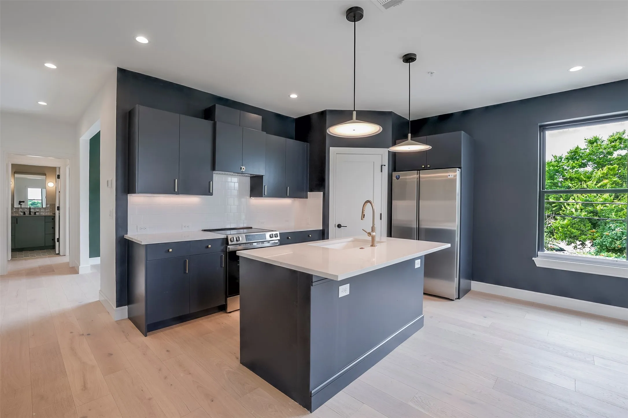 Apartment For Rent in Tarrant County , 309 W Daggett Avenue 207, Fort Worth, Texas 76104, 2 Bedroom, 2 Bathroom, Garage spaces, 1,333 Sqft, built in 2026, mls#21306905, Real Estate Agent in Fort Worth, Homes For Rent in Tarrant county, Homes For Rent in Fort Worth, Realtor in Fort Worth Texas, Real Estate Brokerage Independent Realty Texas, Luminita Cordes Realtor