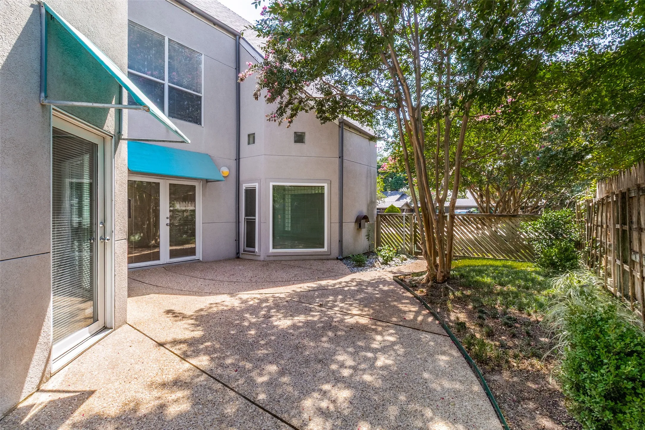 Single Family Residence For Sale in Dallas County , 12612 Breckenridge Drive, Dallas, Texas 75230, 2 Bedroom, 3 Bathroom, 2 Garage spaces, 2,541 Sqft, built in 1990, mls#21305776, Real Estate Agent in Dallas, Homes For Sale in Dallas county, Homes For Sale in Dallas, Realtor in Dallas Texas, Real Estate Brokerage Independent Realty Texas, Luminita Cordes Realtor