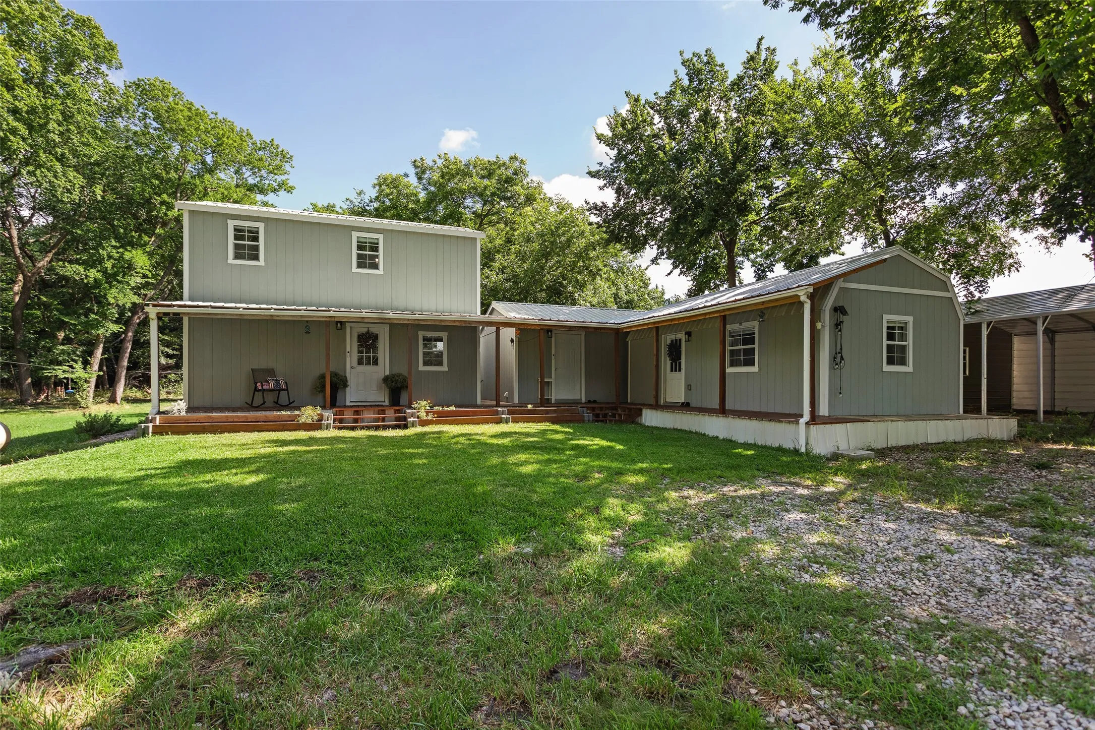 Single Family Residence For Sale in Parker County , 108 Blue Moon Court, Springtown, Texas 76082, 3 Bedroom, 3 Bathroom, Garage spaces, 1,588 Sqft, built in 2020, mls#21305604, Real Estate Agent in Springtown, Homes For Sale in Parker county, Homes For Sale in Springtown, Realtor in Springtown Texas, Real Estate Brokerage Independent Realty Texas, Luminita Cordes Realtor