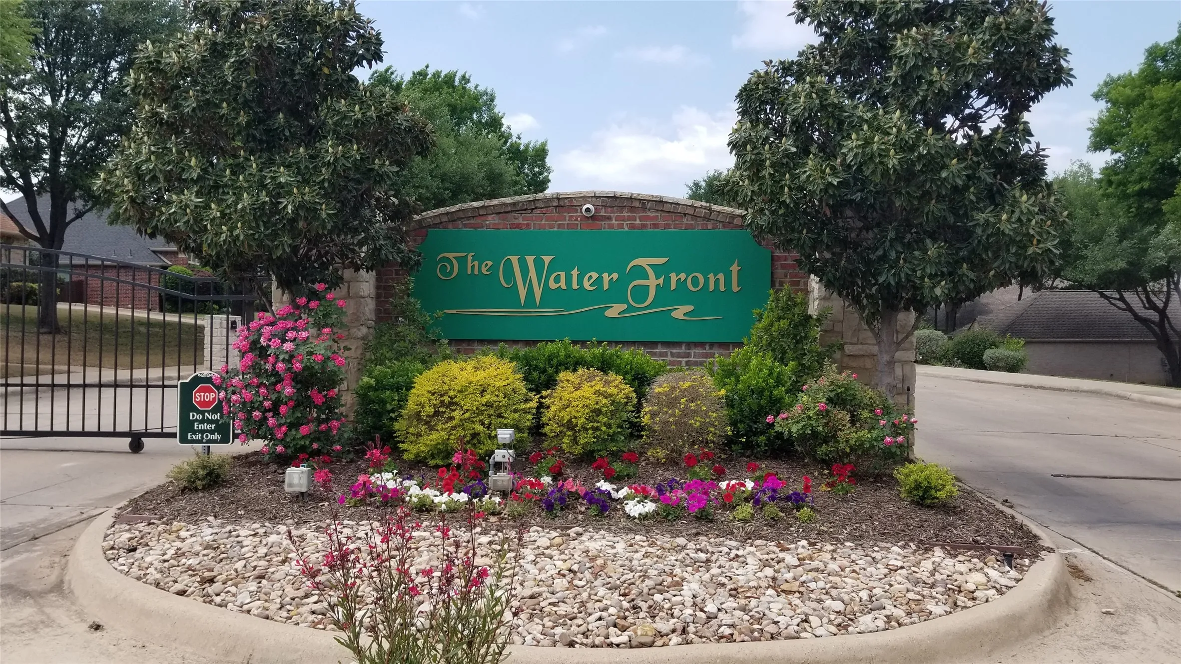 Single Family Residence For Sale in Tarrant County , 3925 Westway Terrace, Fort Worth, Texas 76179, 4 Bedroom, 4 Bathroom, 3 Garage spaces, 3,616 Sqft, built in 2005, mls#21306925, Real Estate Agent in Fort Worth, Homes For Sale in Tarrant county, Homes For Sale in Fort Worth, Realtor in Fort Worth Texas, Real Estate Brokerage Independent Realty Texas, Luminita Cordes Realtor