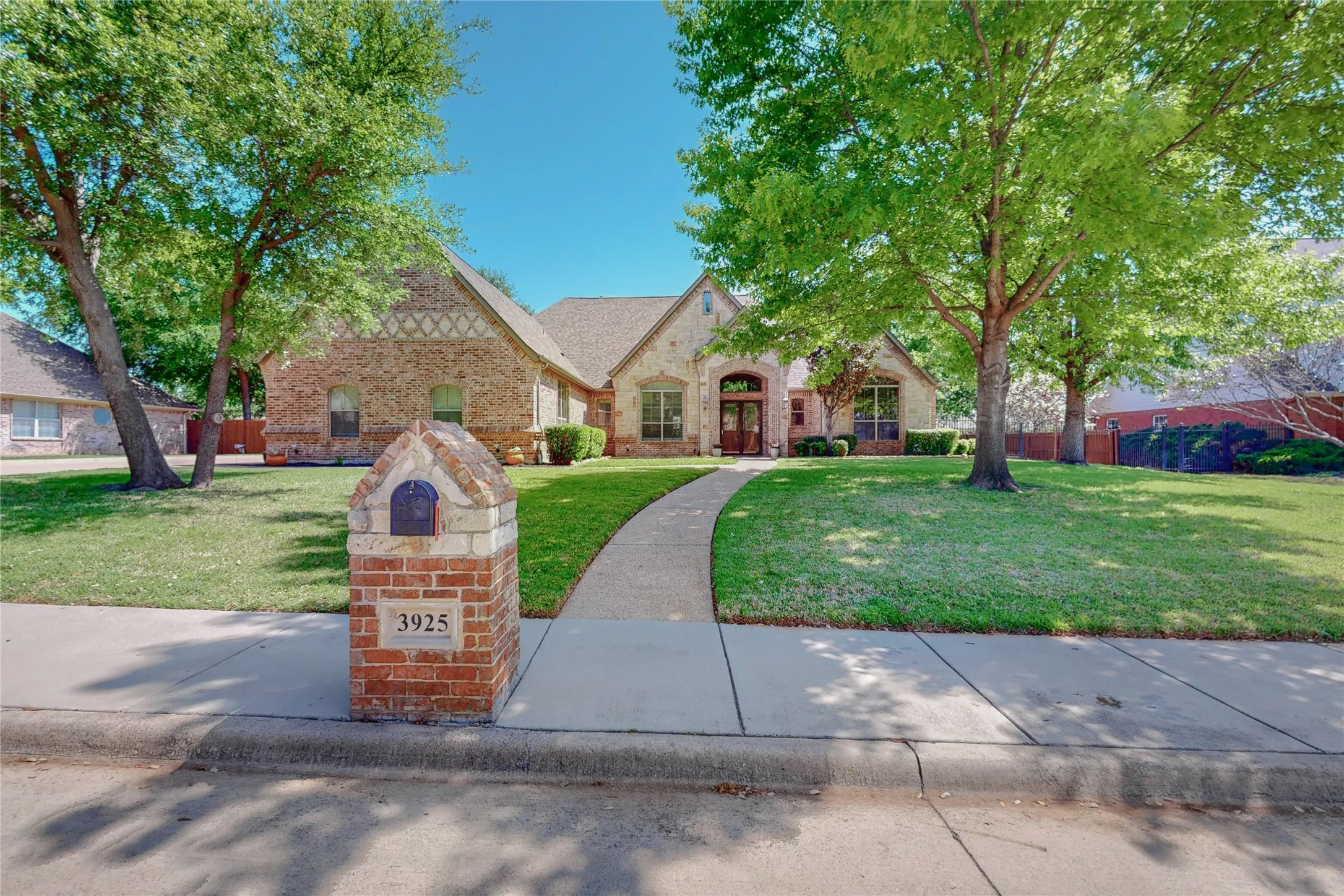 Single Family Residence For Sale