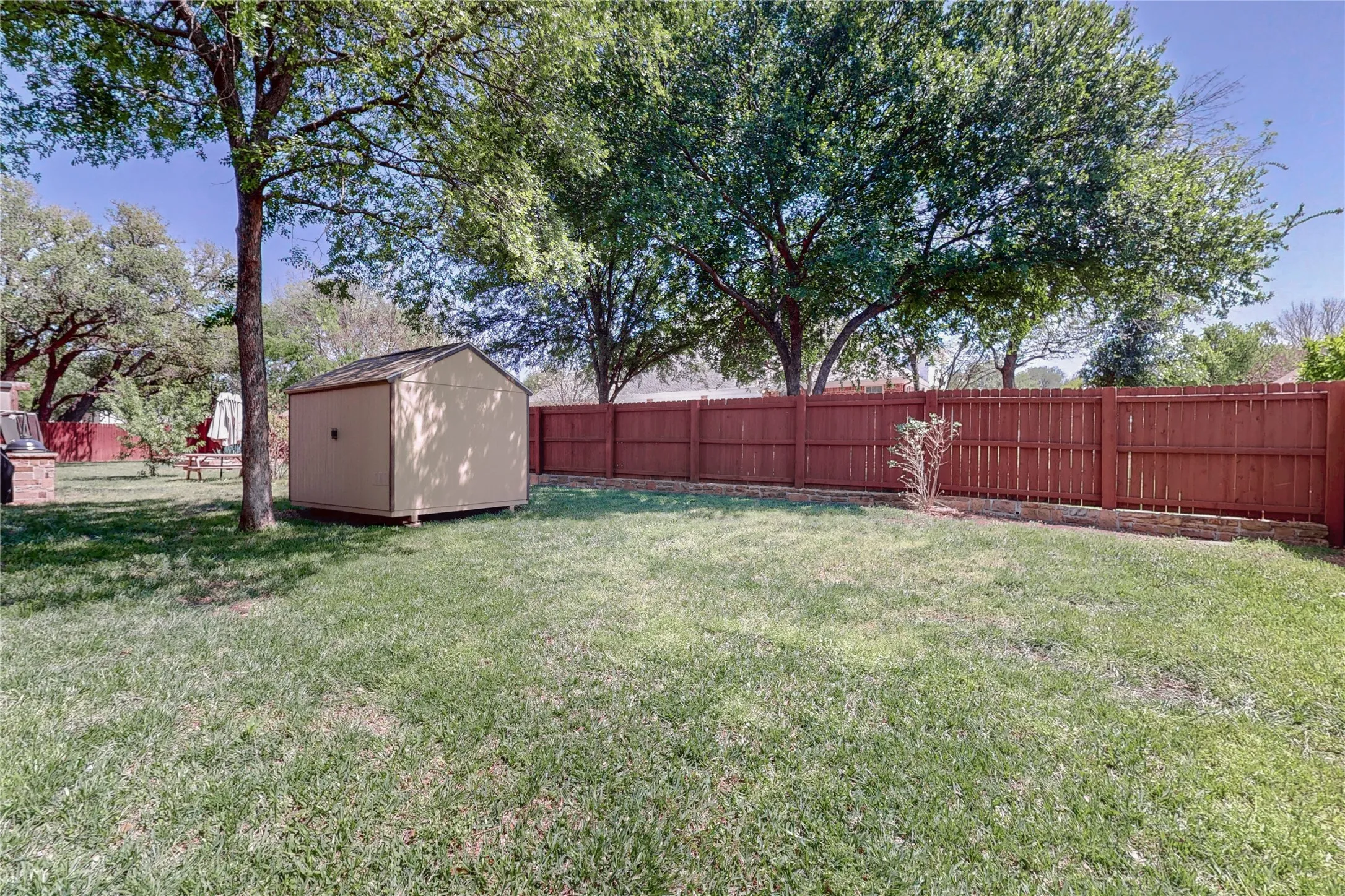 Single Family Residence For Sale in Tarrant County , 3925 Westway Terrace, Fort Worth, Texas 76179, 4 Bedroom, 4 Bathroom, 3 Garage spaces, 3,616 Sqft, built in 2005, mls#21306925, Real Estate Agent in Fort Worth, Homes For Sale in Tarrant county, Homes For Sale in Fort Worth, Realtor in Fort Worth Texas, Real Estate Brokerage Independent Realty Texas, Luminita Cordes Realtor