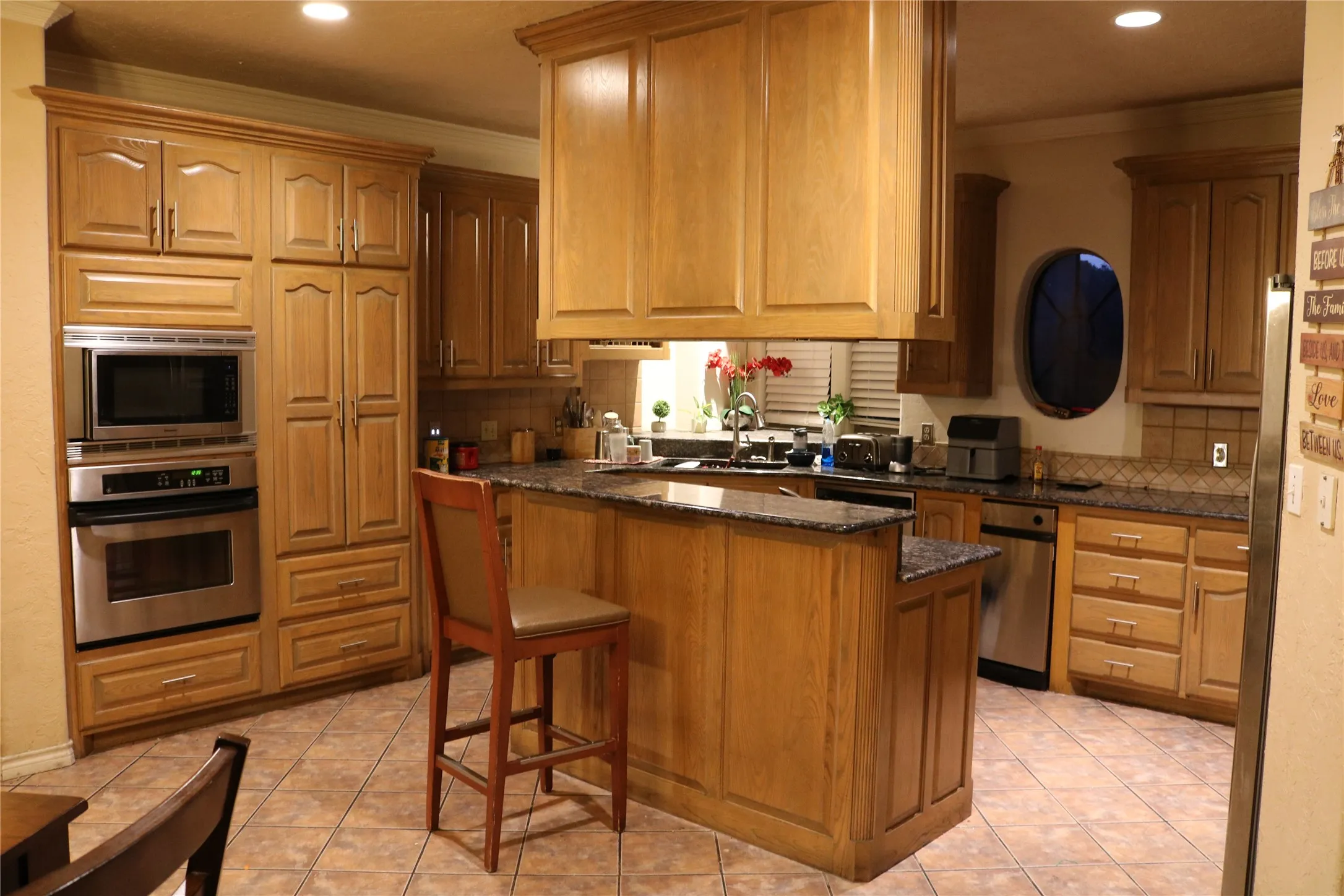 Single Family Residence For Sale in Dallas County , 3010 Saint Lo, Irving, Texas 75060, 5 Bedrooms, 4 Bathrooms, 3 Garage spaces, 3,855 Sqft, built in 2001, Price $899,900, mls#21304318, Real Estate Agent in Irving, Homes For Sale in Dallas county, Homes For Sale in Irving, Realtor in Irving Texas, Real Estate Brokerage Independent Realty Texas, Luminita Cordes Realtor