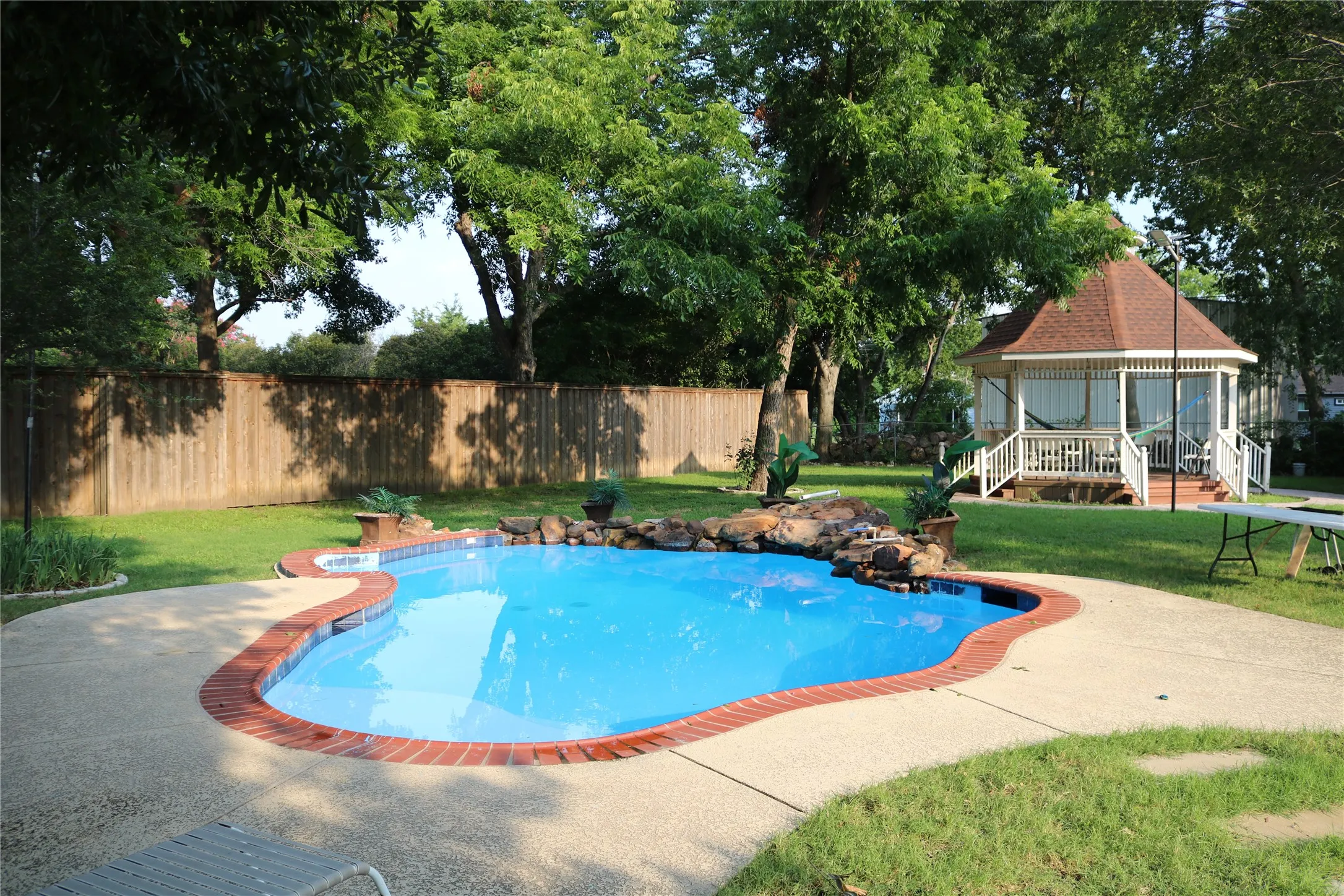 Single Family Residence For Sale in Dallas County , 3010 Saint Lo, Irving, Texas 75060, 5 Bedrooms, 4 Bathrooms, 3 Garage spaces, 3,855 Sqft, built in 2001, Price $899,900, mls#21304318, Real Estate Agent in Irving, Homes For Sale in Dallas county, Homes For Sale in Irving, Realtor in Irving Texas, Real Estate Brokerage Independent Realty Texas, Luminita Cordes Realtor