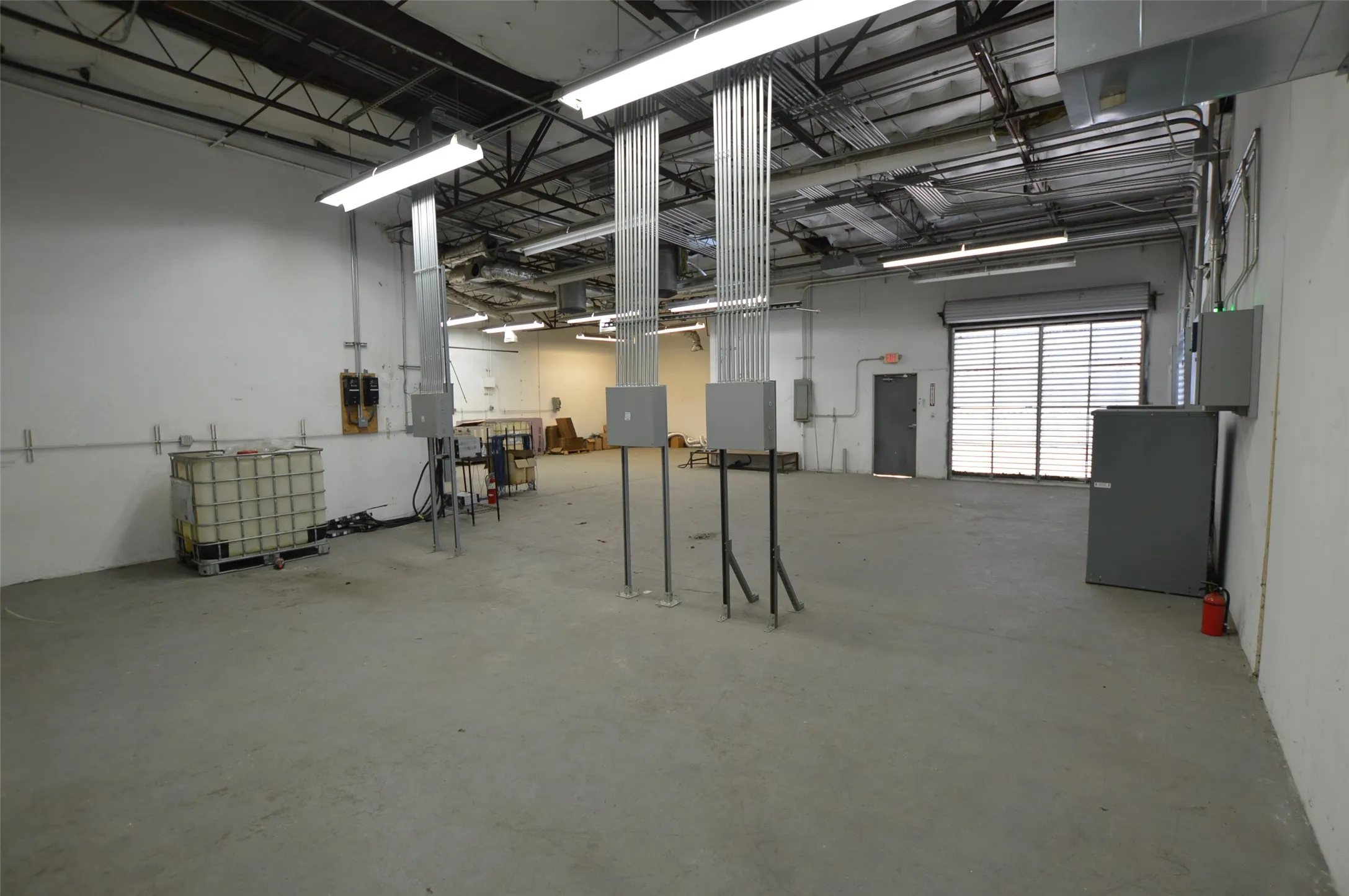 Warehouse For Rent in Rockwall County , 1203 Beta Court 106, Rockwall, Texas 75087, 0, 0, Garage spaces, 0 Sqft, built in 1985, Price $4,660, mls#21306560, Real Estate Agent in Rockwall, Homes For Rent in Rockwall county, Homes For Rent in Rockwall, Realtor in Rockwall Texas, Real Estate Brokerage Independent Realty Texas, Luminita Cordes Realtor