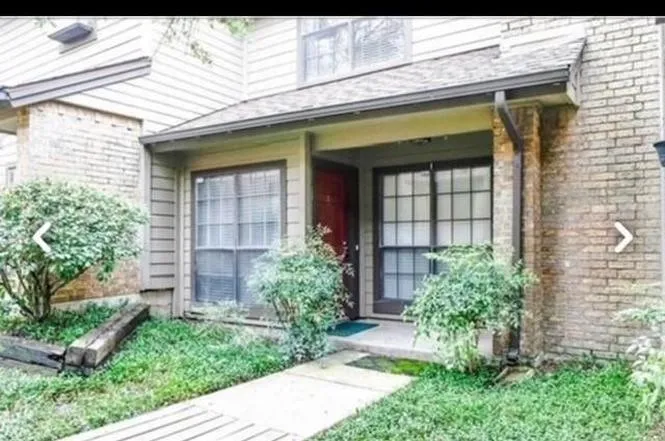 Condominium For Rent in Dallas County , 9910 Royal Lane 806, Dallas, Texas 75231, 2 Bedrooms, 2 Bathrooms, Garage spaces, 1,070 Sqft, built in 1981, Price $1,850, mls#21306952, Real Estate Agent in Dallas, Homes For Rent in Dallas county, Homes For Rent in Dallas, Realtor in Dallas Texas, Real Estate Brokerage Independent Realty Texas, Luminita Cordes Realtor