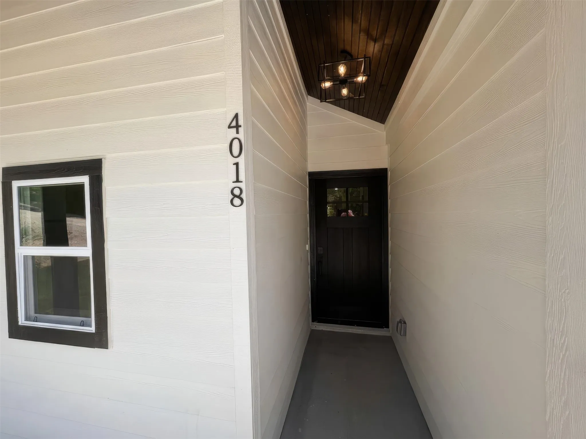 Single Family Residence For Sale in Hood County , 4018 Montana Trail, Granbury, Texas 76048, 3 Bedroom, 2 Bathroom, 1 Garage spaces, 1,414 Sqft, built in 2026, mls#21306963, Real Estate Agent in Granbury, Homes For Sale in Hood county, Homes For Sale in Granbury, Realtor in Granbury Texas, Real Estate Brokerage Independent Realty Texas, Luminita Cordes Realtor