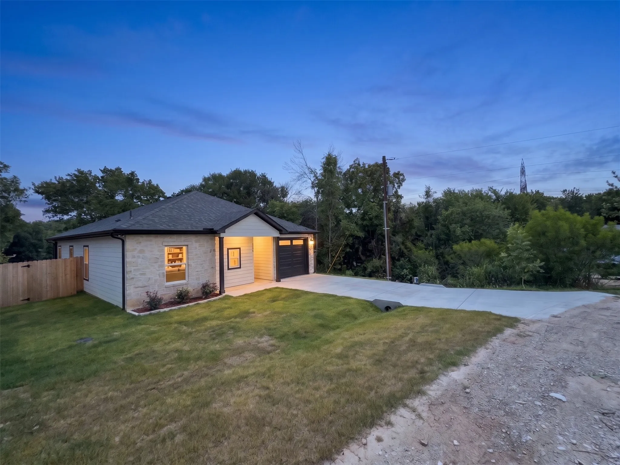 Single Family Residence For Sale in Hood County , 4018 Montana Trail, Granbury, Texas 76048, 3 Bedroom, 2 Bathroom, 1 Garage spaces, 1,414 Sqft, built in 2026, mls#21306963, Real Estate Agent in Granbury, Homes For Sale in Hood county, Homes For Sale in Granbury, Realtor in Granbury Texas, Real Estate Brokerage Independent Realty Texas, Luminita Cordes Realtor