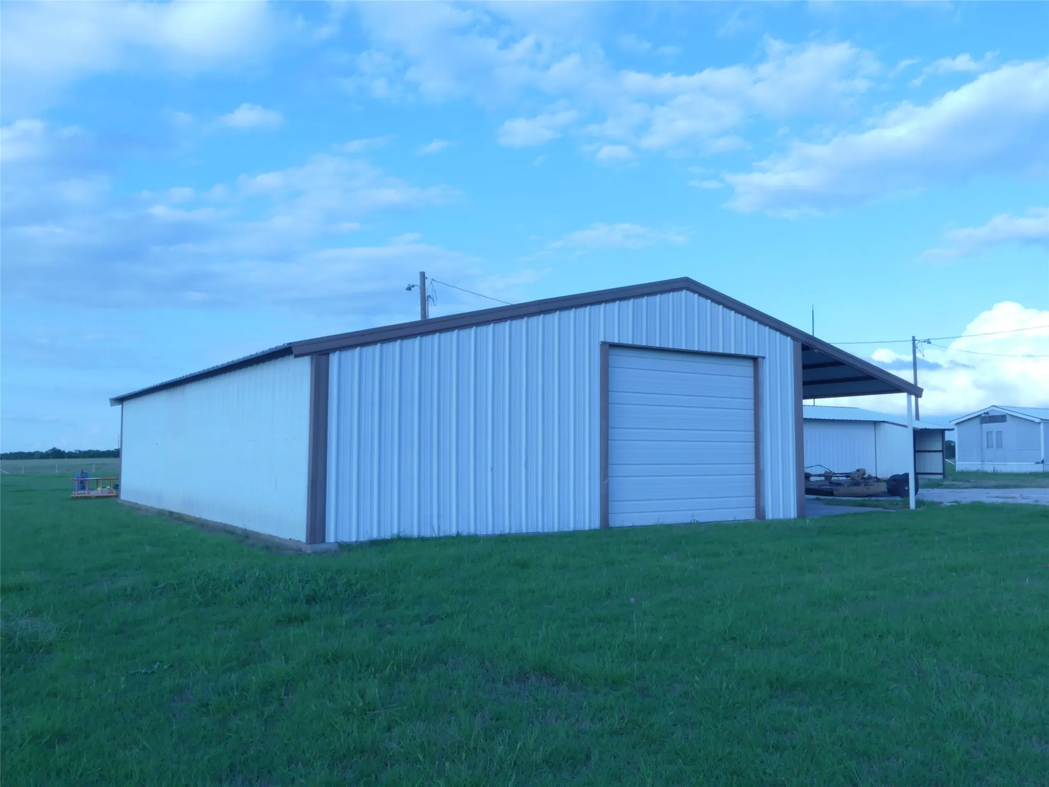 Mobile Home For Sale in Montague County , 644 Macs Grocery Road, Bowie, Texas 76230, 3 Bedrooms, 2 Bathrooms, Garage spaces, 1,368 Sqft, built in 1991, Price $1,242,600, mls#21306968, Real Estate Agent in Bowie, Homes For Sale in Montague county, Homes For Sale in Bowie, Realtor in Bowie Texas, Real Estate Brokerage Independent Realty Texas, Luminita Cordes Realtor