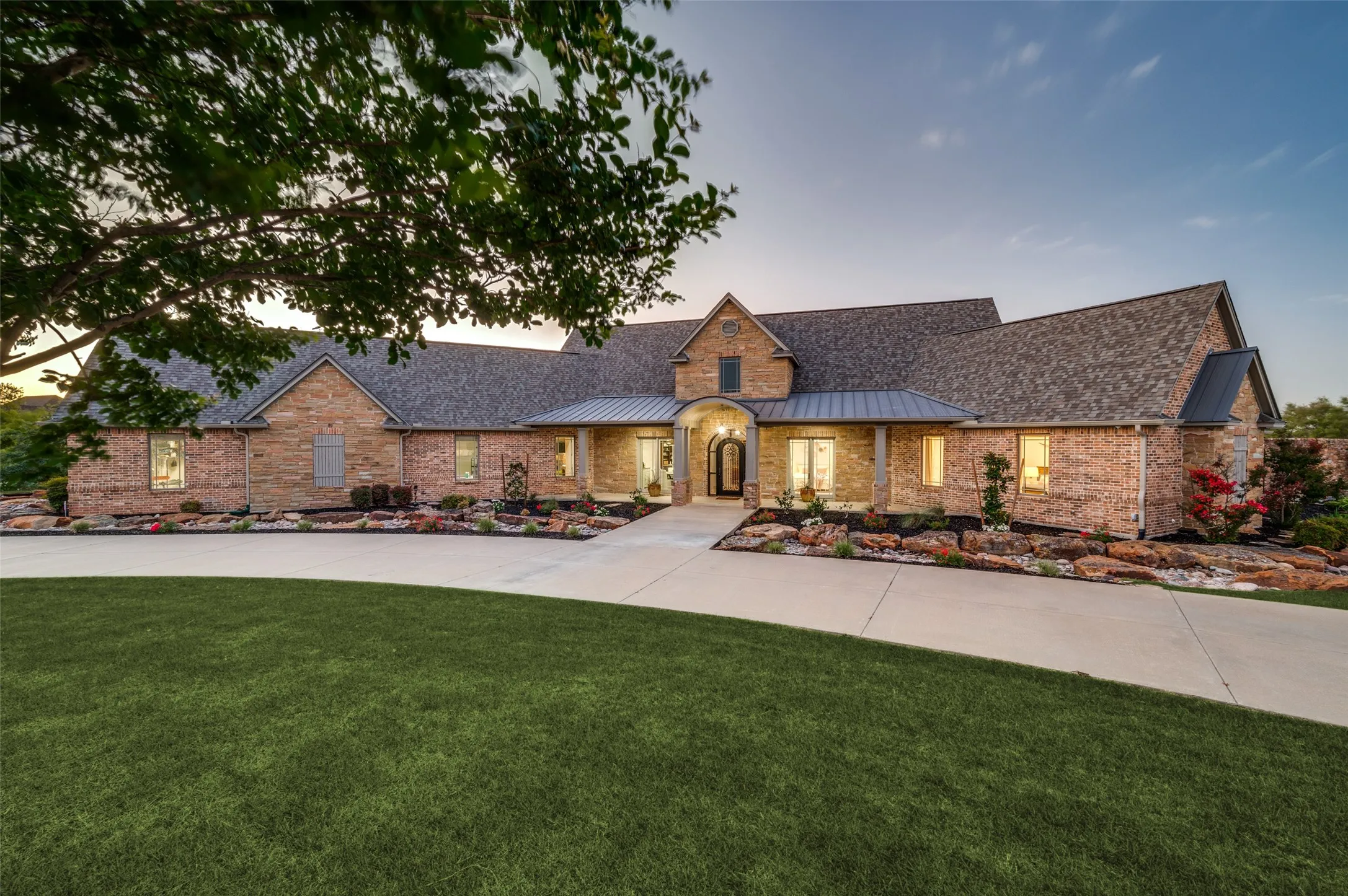 Single Family Residence For Sale in Collin County , 4701 CHURCH Street, Celina, Texas 75009, 4 Bedroom, 5 Bathroom, 3 Garage spaces, 5,144 Sqft, built in 2011, mls#21302126, Real Estate Agent in Celina, Homes For Sale in Collin county, Homes For Sale in Celina, Realtor in Celina Texas, Real Estate Brokerage Independent Realty Texas, Luminita Cordes Realtor