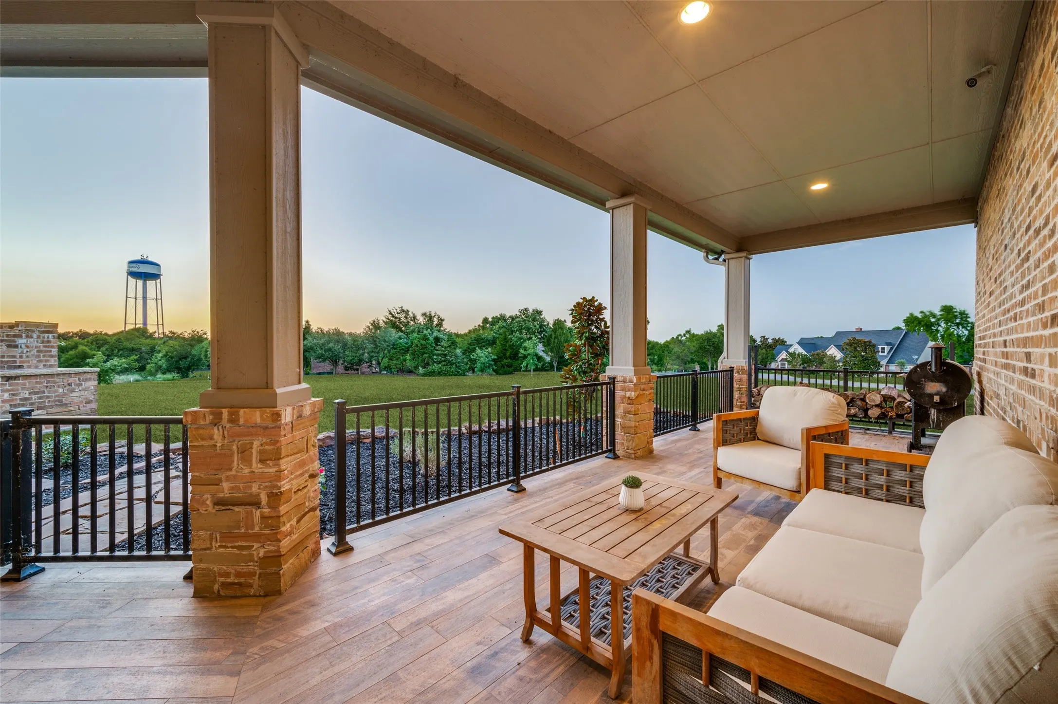 Single Family Residence For Sale in Collin County , 4701 CHURCH Street, Celina, Texas 75009, 4 Bedroom, 5 Bathroom, 3 Garage spaces, 5,144 Sqft, built in 2011, mls#21302126, Real Estate Agent in Celina, Homes For Sale in Collin county, Homes For Sale in Celina, Realtor in Celina Texas, Real Estate Brokerage Independent Realty Texas, Luminita Cordes Realtor