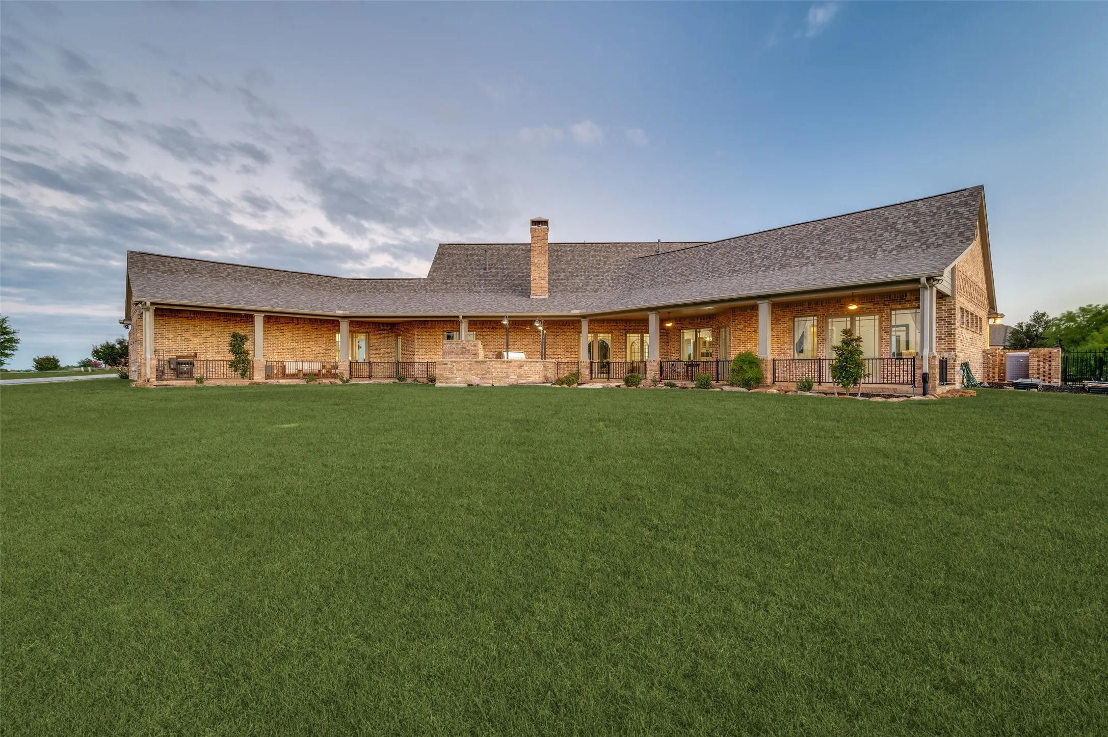 Single Family Residence For Sale in Collin County , 4701 CHURCH Street, Celina, Texas 75009, 4 Bedroom, 5 Bathroom, 3 Garage spaces, 5,144 Sqft, built in 2011, mls#21302126, Real Estate Agent in Celina, Homes For Sale in Collin county, Homes For Sale in Celina, Realtor in Celina Texas, Real Estate Brokerage Independent Realty Texas, Luminita Cordes Realtor