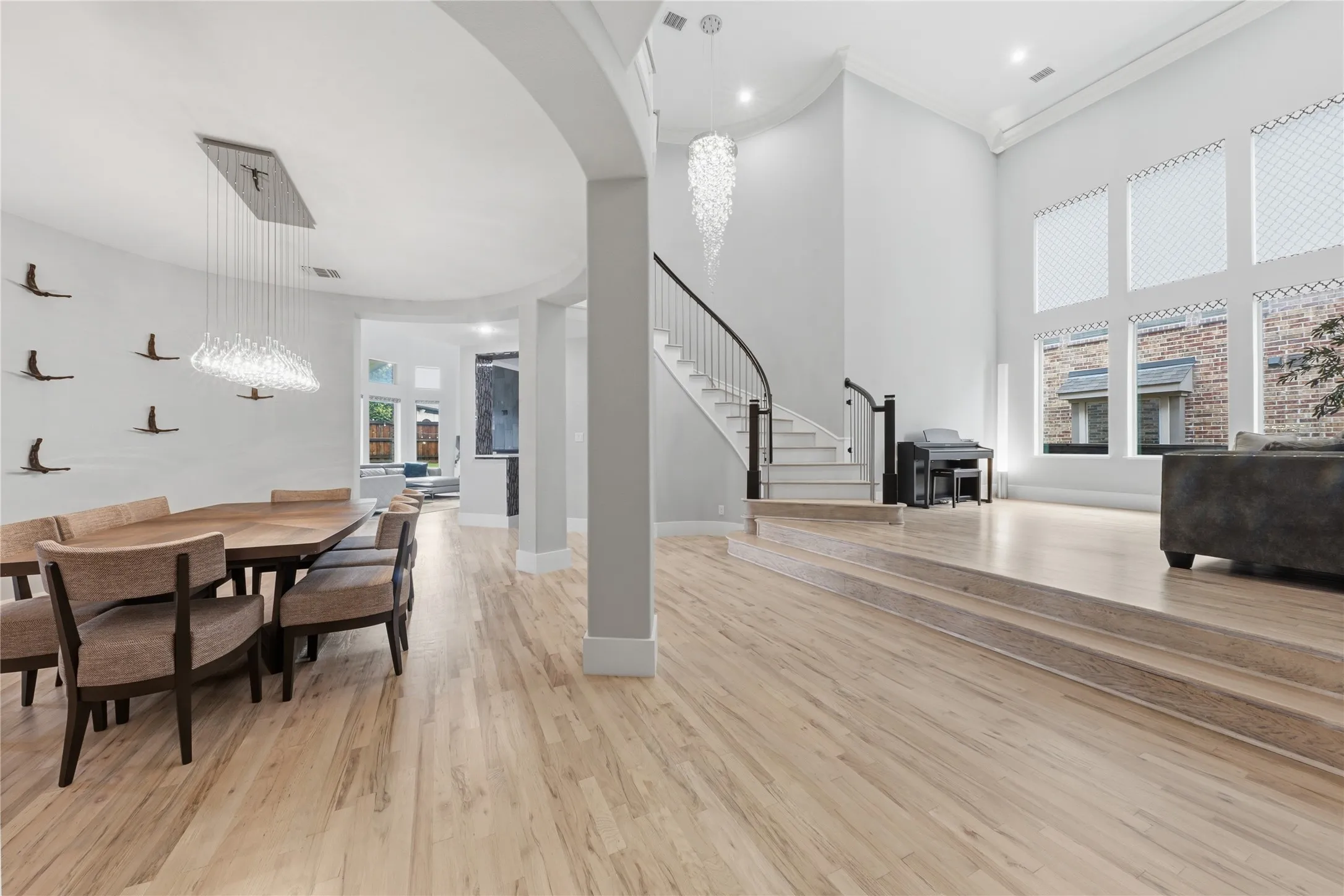 Single Family Residence For Sale in Denton County , 2098 Hidalgo Lane, Frisco, Texas 75034, 4 Bedroom, 4 Bathroom, 2 Garage spaces, 4,527 Sqft, built in 2014, Price $1,475,000, mls#21306336, Real Estate Agent in Frisco, Homes For Sale in Denton county, Homes For Sale in Frisco, Realtor in Frisco Texas, Real Estate Brokerage Independent Realty Texas, Luminita Cordes Realtor