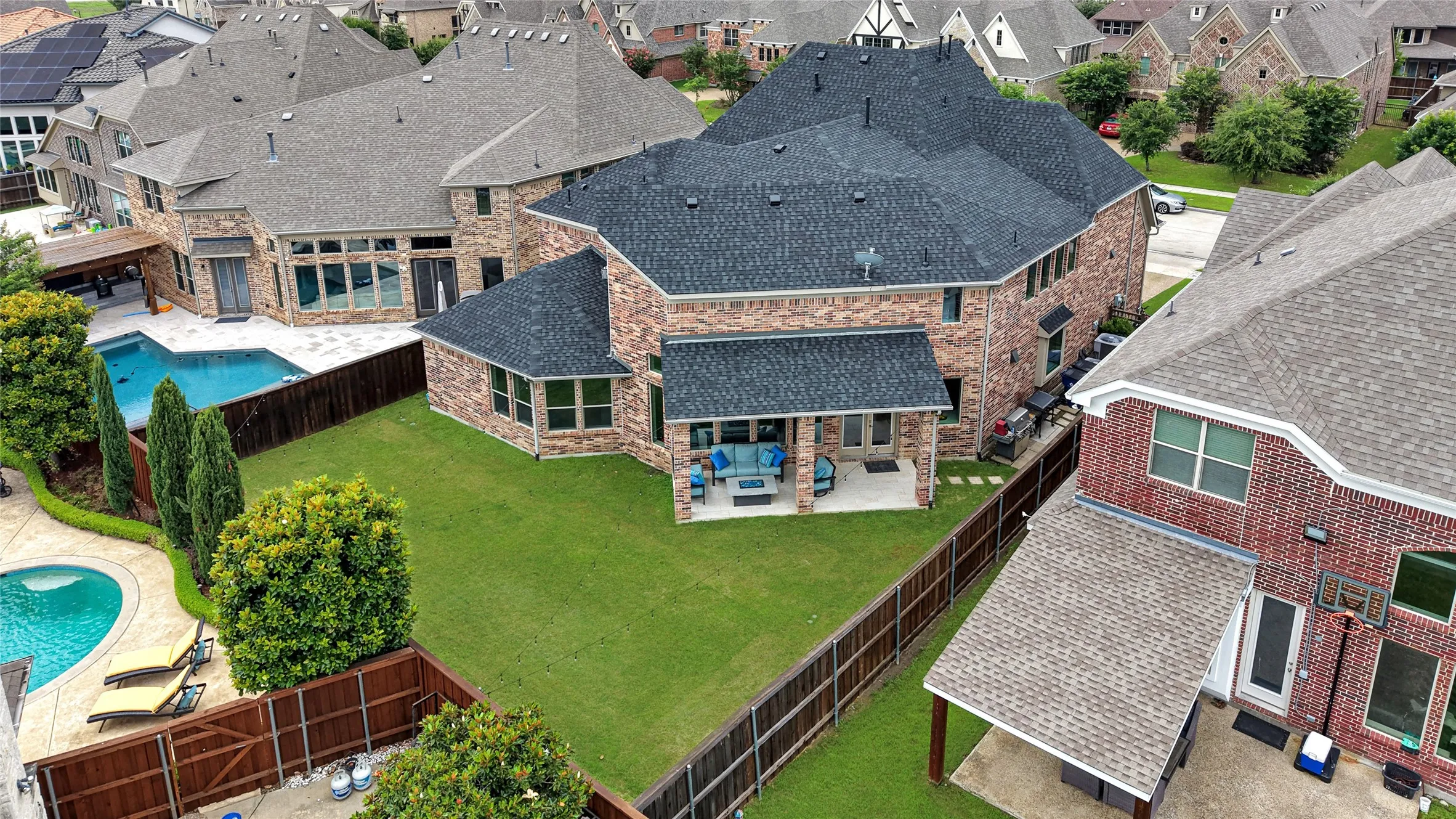 Single Family Residence For Sale in Denton County , 2098 Hidalgo Lane, Frisco, Texas 75034, 4 Bedroom, 4 Bathroom, 2 Garage spaces, 4,527 Sqft, built in 2014, Price $1,475,000, mls#21306336, Real Estate Agent in Frisco, Homes For Sale in Denton county, Homes For Sale in Frisco, Realtor in Frisco Texas, Real Estate Brokerage Independent Realty Texas, Luminita Cordes Realtor