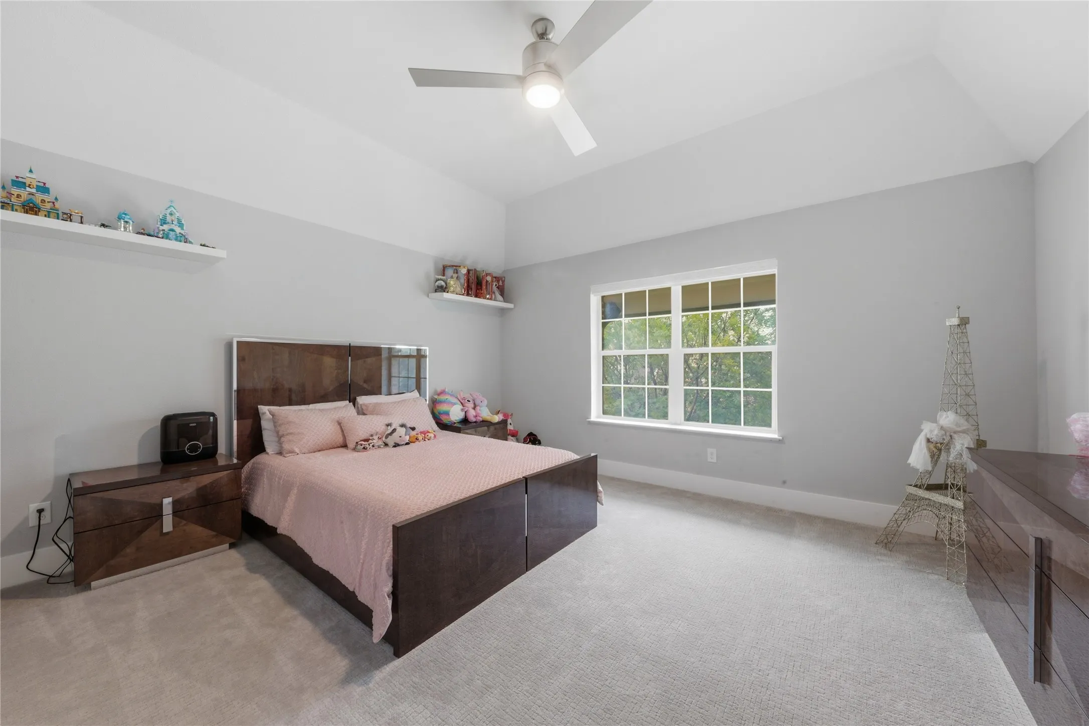 Single Family Residence For Sale in Denton County , 2098 Hidalgo Lane, Frisco, Texas 75034, 4 Bedroom, 4 Bathroom, 2 Garage spaces, 4,527 Sqft, built in 2014, Price $1,475,000, mls#21306336, Real Estate Agent in Frisco, Homes For Sale in Denton county, Homes For Sale in Frisco, Realtor in Frisco Texas, Real Estate Brokerage Independent Realty Texas, Luminita Cordes Realtor