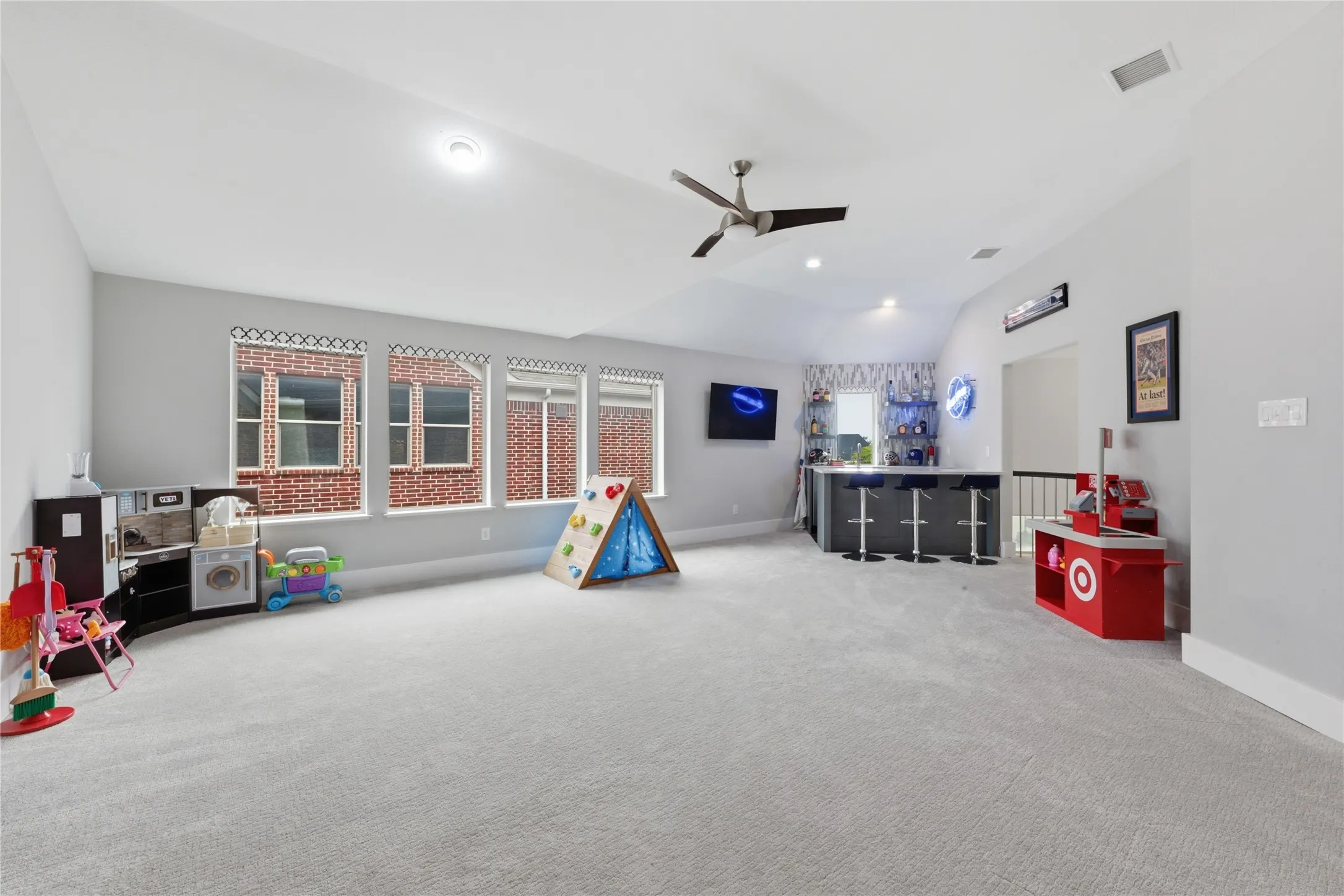 Single Family Residence For Sale in Denton County , 2098 Hidalgo Lane, Frisco, Texas 75034, 4 Bedroom, 4 Bathroom, 2 Garage spaces, 4,527 Sqft, built in 2014, Price $1,475,000, mls#21306336, Real Estate Agent in Frisco, Homes For Sale in Denton county, Homes For Sale in Frisco, Realtor in Frisco Texas, Real Estate Brokerage Independent Realty Texas, Luminita Cordes Realtor