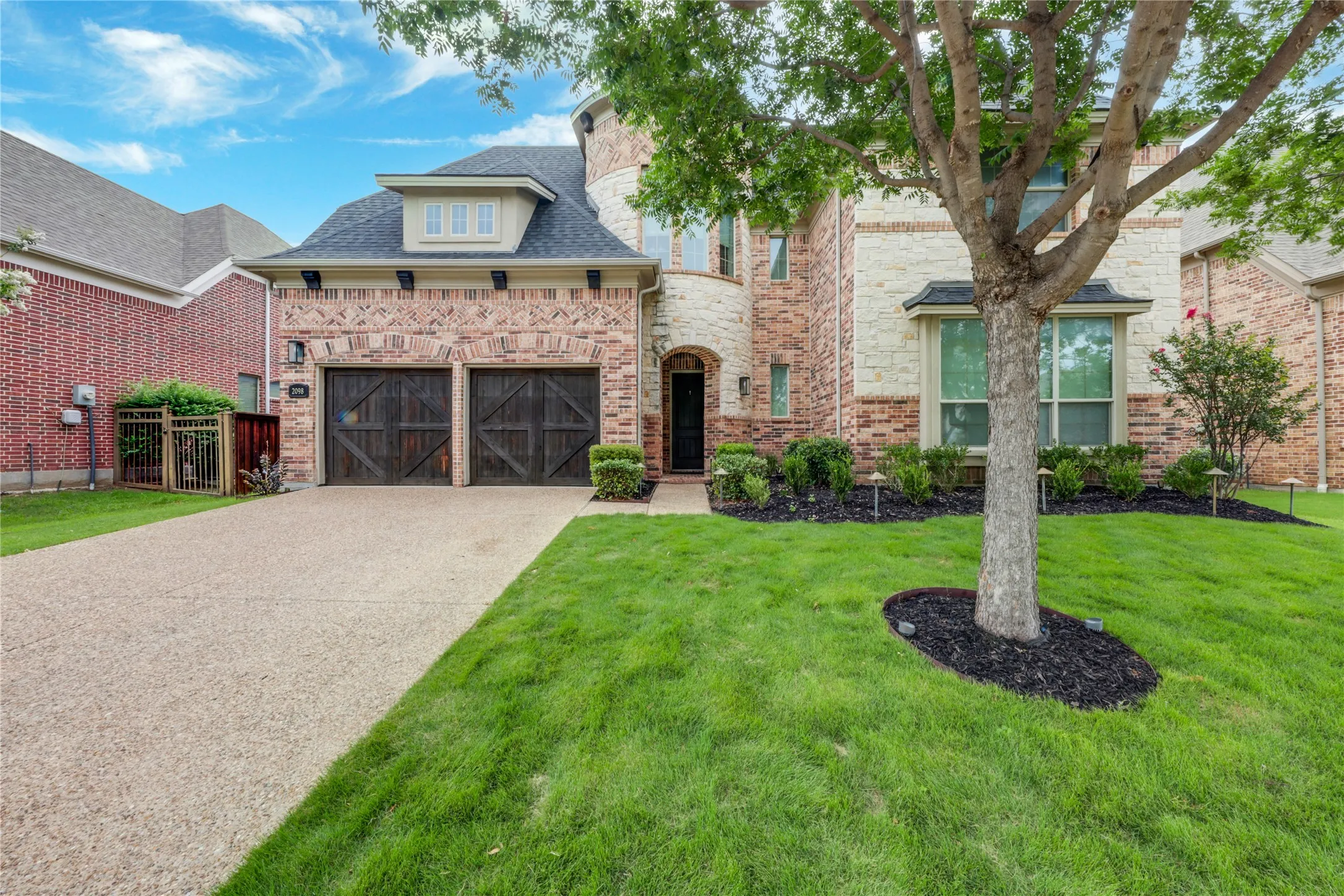 Single Family Residence For Sale in Denton County , 2098 Hidalgo Lane, Frisco, Texas 75034, 4 Bedroom, 4 Bathroom, 2 Garage spaces, 4,527 Sqft, built in 2014, Price $1,475,000, mls#21306336, Real Estate Agent in Frisco, Homes For Sale in Denton county, Homes For Sale in Frisco, Realtor in Frisco Texas, Real Estate Brokerage Independent Realty Texas, Luminita Cordes Realtor
