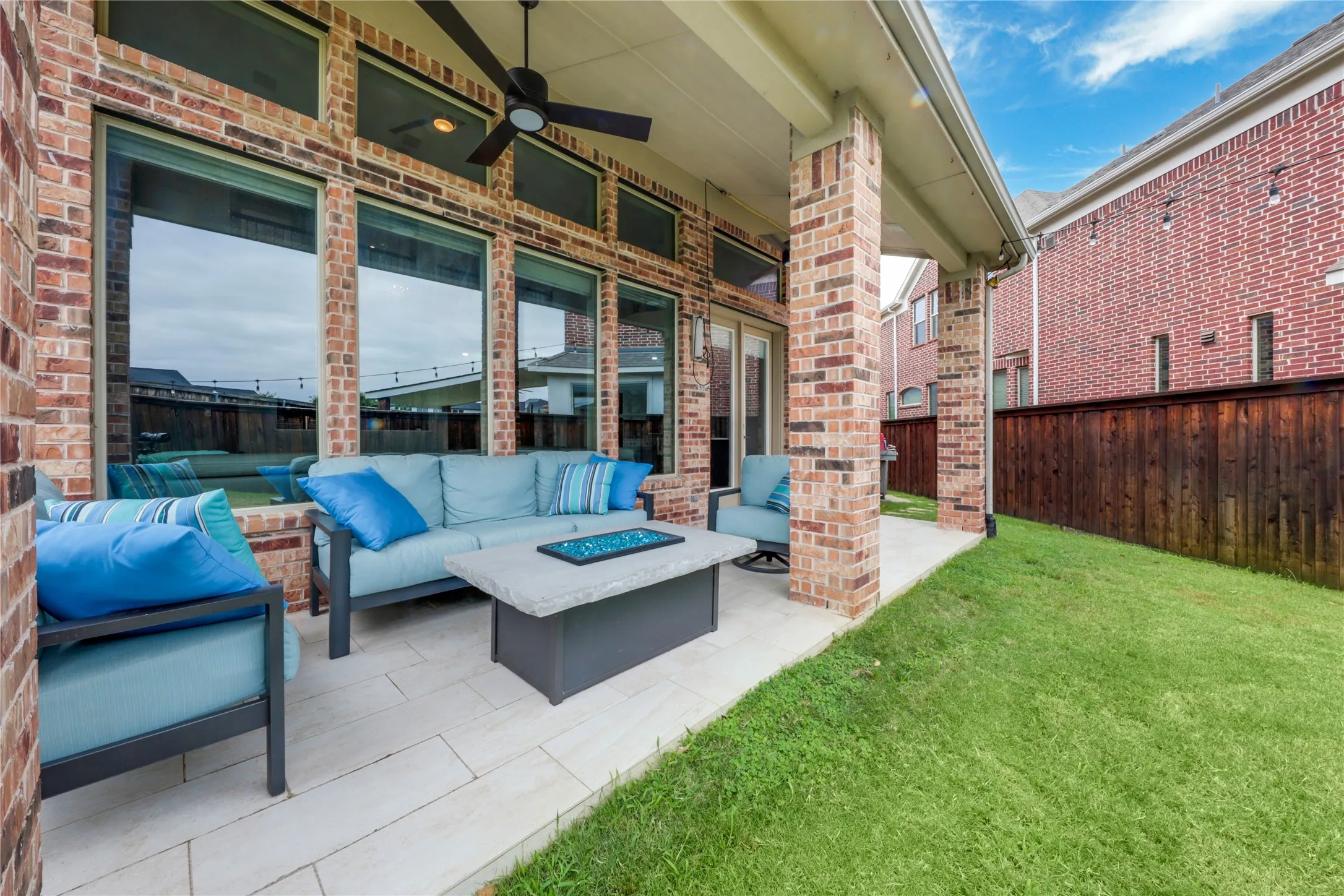 Single Family Residence For Sale in Denton County , 2098 Hidalgo Lane, Frisco, Texas 75034, 4 Bedroom, 4 Bathroom, 2 Garage spaces, 4,527 Sqft, built in 2014, Price $1,475,000, mls#21306336, Real Estate Agent in Frisco, Homes For Sale in Denton county, Homes For Sale in Frisco, Realtor in Frisco Texas, Real Estate Brokerage Independent Realty Texas, Luminita Cordes Realtor