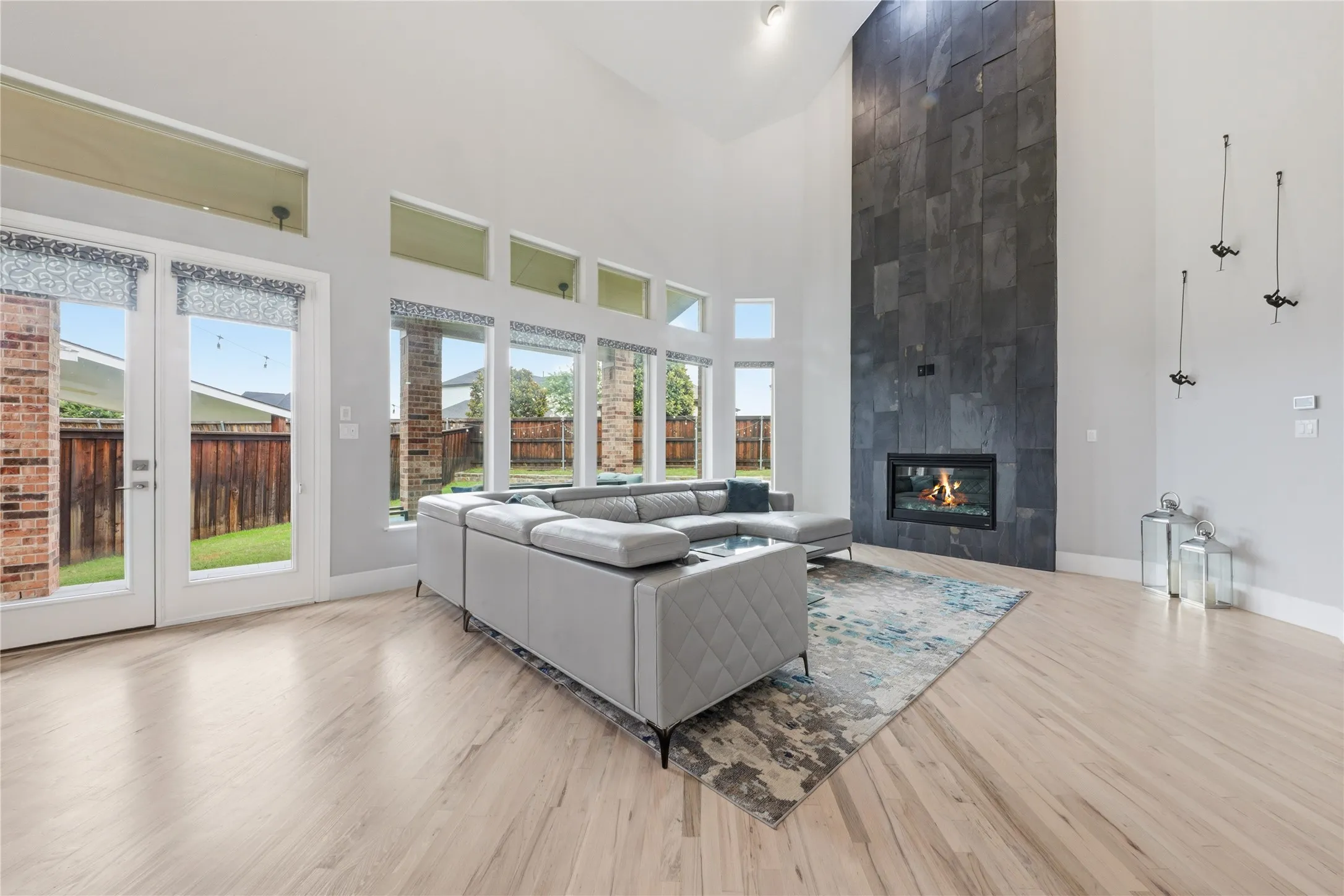 Single Family Residence For Sale in Denton County , 2098 Hidalgo Lane, Frisco, Texas 75034, 4 Bedroom, 4 Bathroom, 2 Garage spaces, 4,527 Sqft, built in 2014, Price $1,475,000, mls#21306336, Real Estate Agent in Frisco, Homes For Sale in Denton county, Homes For Sale in Frisco, Realtor in Frisco Texas, Real Estate Brokerage Independent Realty Texas, Luminita Cordes Realtor