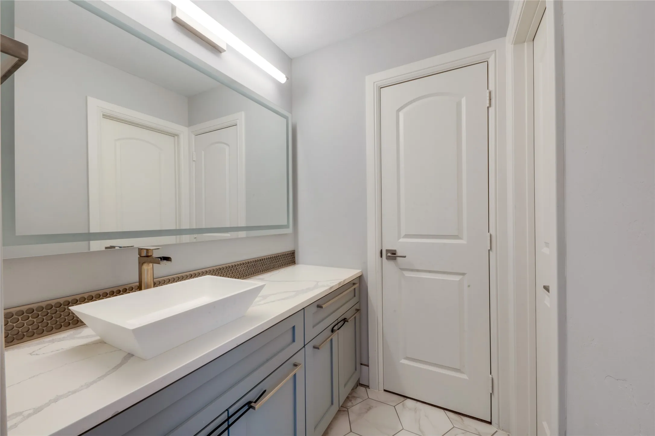 Single Family Residence For Sale in Denton County , 2098 Hidalgo Lane, Frisco, Texas 75034, 4 Bedroom, 4 Bathroom, 2 Garage spaces, 4,527 Sqft, built in 2014, Price $1,475,000, mls#21306336, Real Estate Agent in Frisco, Homes For Sale in Denton county, Homes For Sale in Frisco, Realtor in Frisco Texas, Real Estate Brokerage Independent Realty Texas, Luminita Cordes Realtor