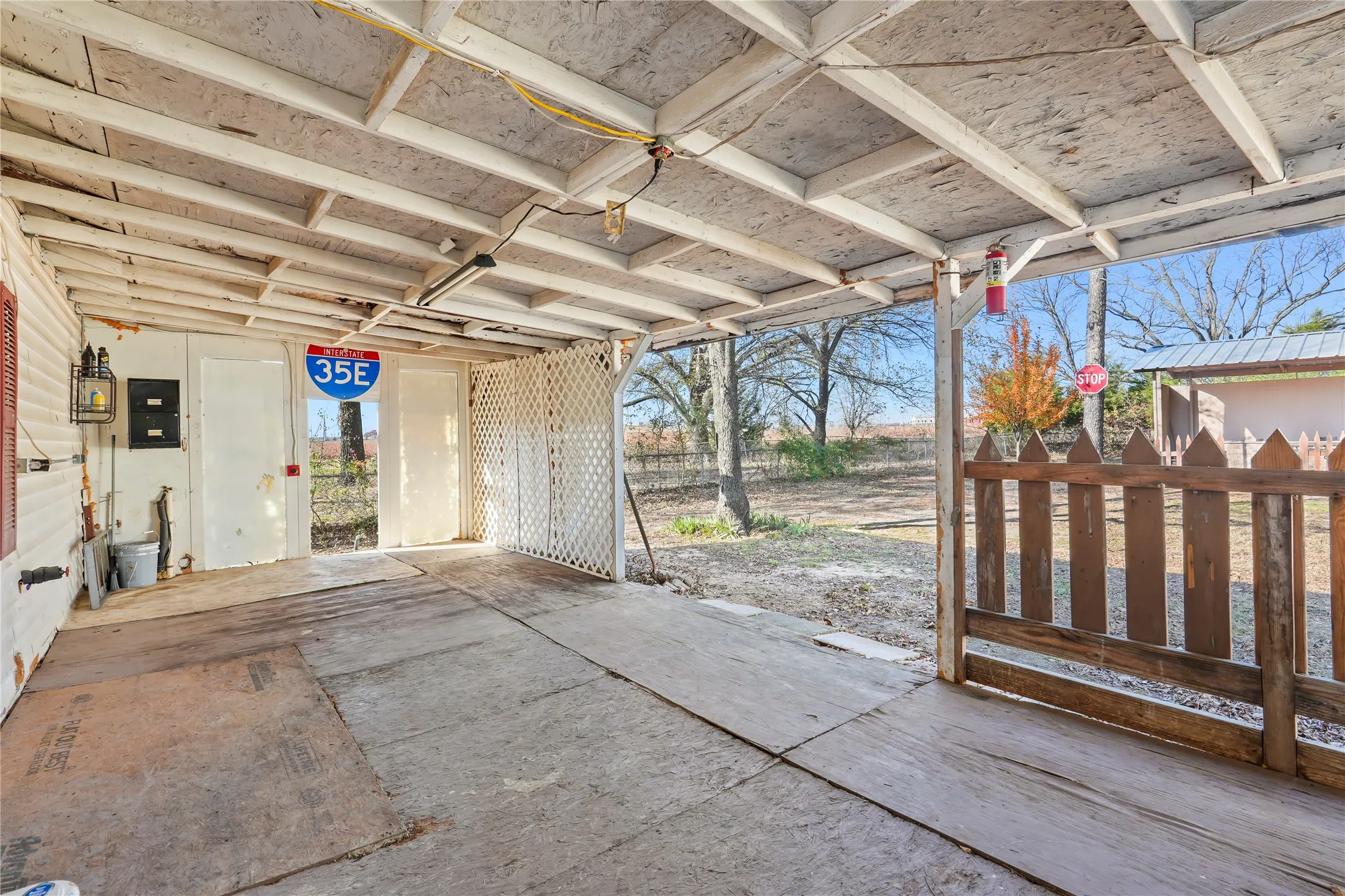 Single Family Residence For Sale in Dallas County , 1326 Dewberry Street, Wilmer, Texas 75172, 3 Bedrooms, 1 Bathroom, Garage spaces, 1,012 Sqft, built in 1960, Price $185,000, mls#21306933, Real Estate Agent in Wilmer, Homes For Sale in Dallas county, Homes For Sale in Wilmer, Realtor in Wilmer Texas, Real Estate Brokerage Independent Realty Texas, Luminita Cordes Realtor