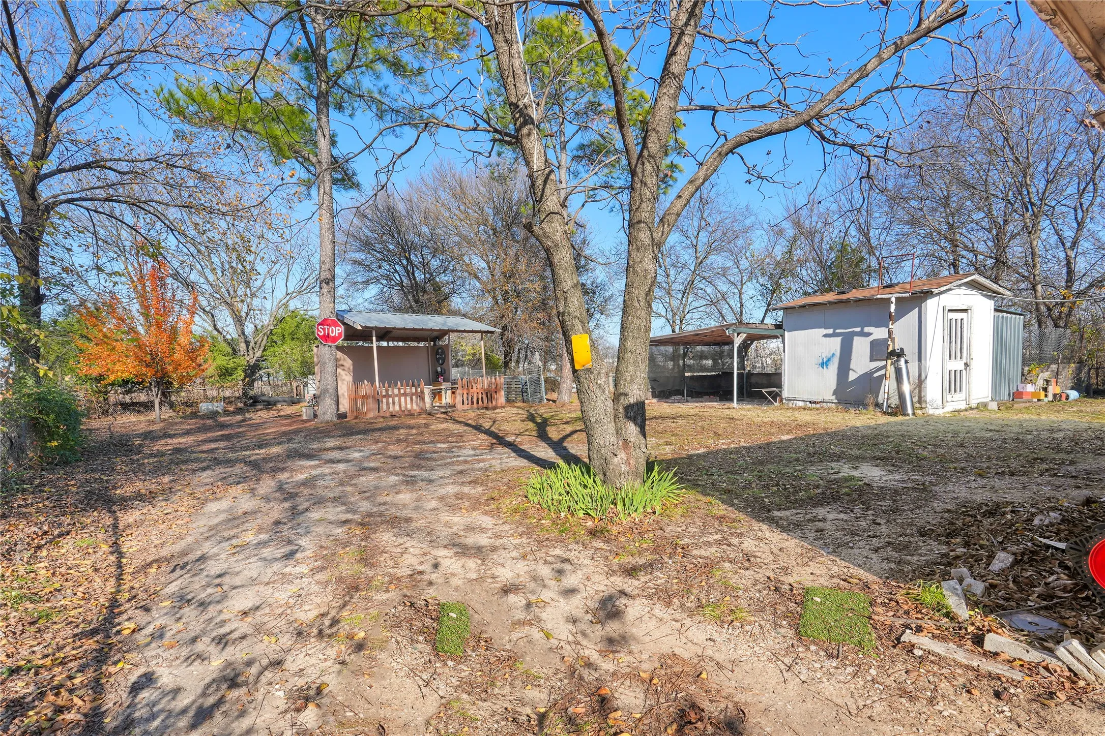 Single Family Residence For Sale in Dallas County , 1326 Dewberry Street, Wilmer, Texas 75172, 3 Bedrooms, 1 Bathroom, Garage spaces, 1,012 Sqft, built in 1960, Price $185,000, mls#21306933, Real Estate Agent in Wilmer, Homes For Sale in Dallas county, Homes For Sale in Wilmer, Realtor in Wilmer Texas, Real Estate Brokerage Independent Realty Texas, Luminita Cordes Realtor