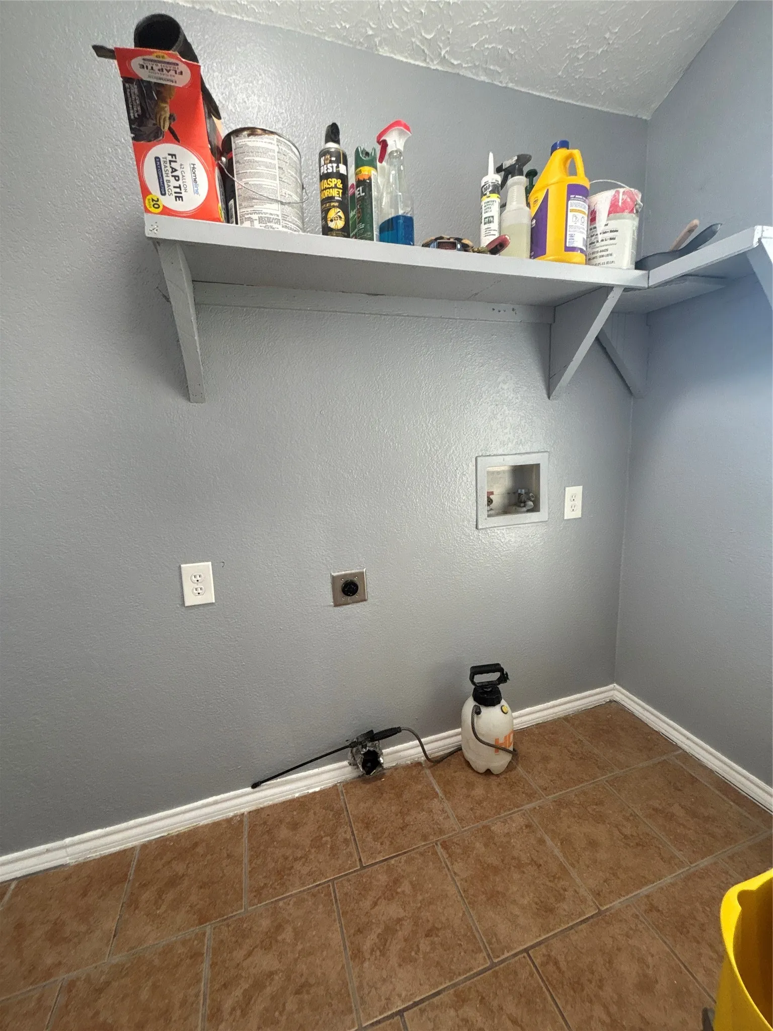 Single Family Residence For Rent in Dallas County , 2218 Rockefeller Boulevard, Dallas, Texas 75203, 3 Bedroom, 1 Bathroom, Garage spaces, 1,028 Sqft, built in 1942, mls#21304331, Real Estate Agent in Dallas, Homes For Rent in Dallas county, Homes For Rent in Dallas, Realtor in Dallas Texas, Real Estate Brokerage Independent Realty Texas, Luminita Cordes Realtor
