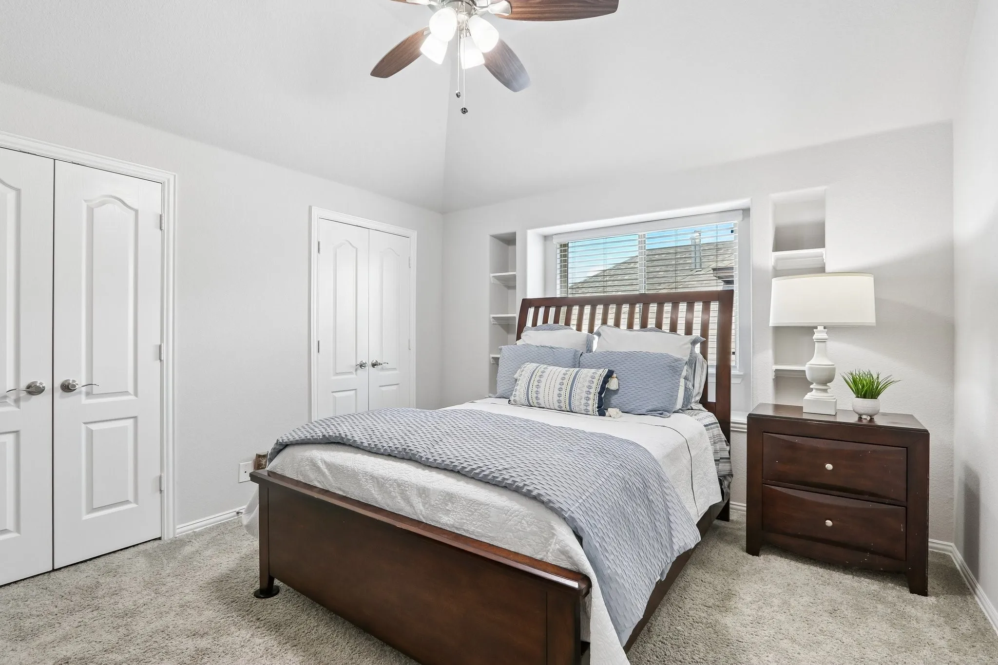 Single Family Residence For Sale in Denton County , 1409 Thrasher Drive, Little Elm, Texas 75068, 4 Bedroom, 4 Bathroom, 2 Garage spaces, 3,437 Sqft, built in 2020, Price $534,999, mls#21304867, Real Estate Agent in Little Elm, Homes For Sale in Denton county, Homes For Sale in Little Elm, Realtor in Little Elm Texas, Real Estate Brokerage Independent Realty Texas, Luminita Cordes Realtor