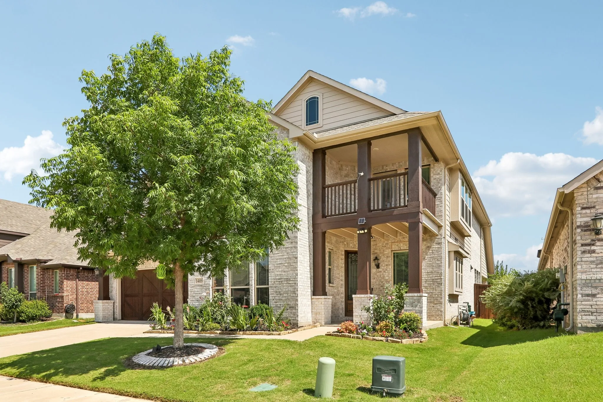 Single Family Residence For Sale in Denton County , 1409 Thrasher Drive, Little Elm, Texas 75068, 4 Bedroom, 4 Bathroom, 2 Garage spaces, 3,437 Sqft, built in 2020, Price $534,999, mls#21304867, Real Estate Agent in Little Elm, Homes For Sale in Denton county, Homes For Sale in Little Elm, Realtor in Little Elm Texas, Real Estate Brokerage Independent Realty Texas, Luminita Cordes Realtor