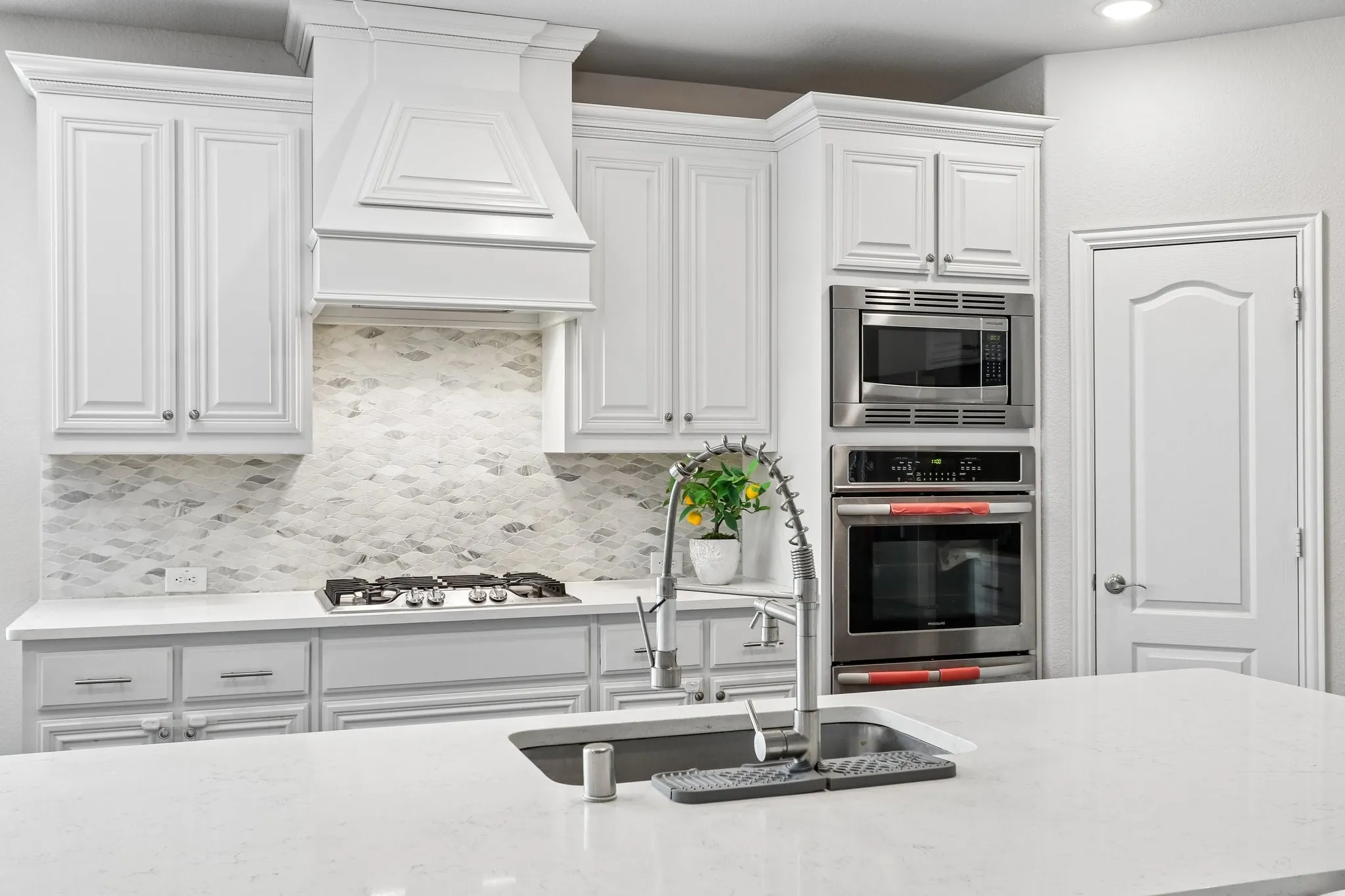 Single Family Residence For Sale in Denton County , 1409 Thrasher Drive, Little Elm, Texas 75068, 4 Bedroom, 4 Bathroom, 2 Garage spaces, 3,437 Sqft, built in 2020, Price $534,999, mls#21304867, Real Estate Agent in Little Elm, Homes For Sale in Denton county, Homes For Sale in Little Elm, Realtor in Little Elm Texas, Real Estate Brokerage Independent Realty Texas, Luminita Cordes Realtor