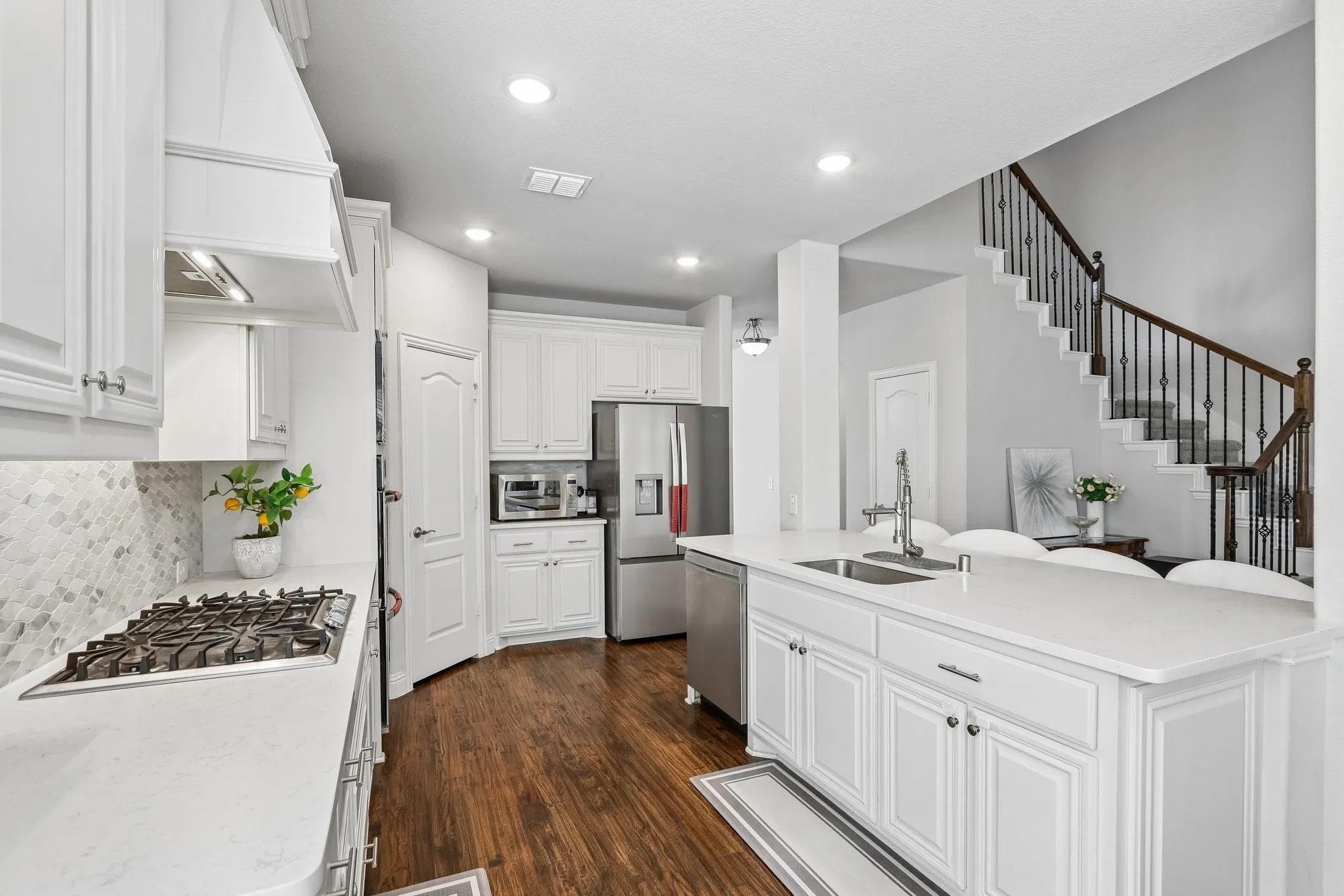 Single Family Residence For Sale in Denton County , 1409 Thrasher Drive, Little Elm, Texas 75068, 4 Bedroom, 4 Bathroom, 2 Garage spaces, 3,437 Sqft, built in 2020, Price $534,999, mls#21304867, Real Estate Agent in Little Elm, Homes For Sale in Denton county, Homes For Sale in Little Elm, Realtor in Little Elm Texas, Real Estate Brokerage Independent Realty Texas, Luminita Cordes Realtor