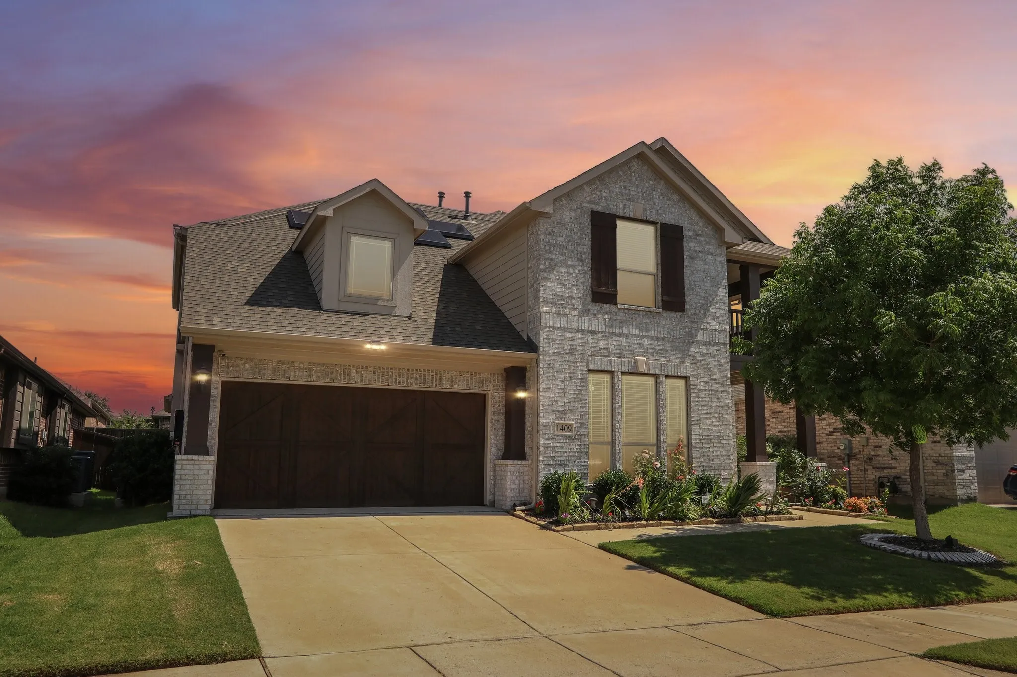 Single Family Residence For Sale in Denton County , 1409 Thrasher Drive, Little Elm, Texas 75068, 4 Bedroom, 4 Bathroom, 2 Garage spaces, 3,437 Sqft, built in 2020, Price $534,999, mls#21304867, Real Estate Agent in Little Elm, Homes For Sale in Denton county, Homes For Sale in Little Elm, Realtor in Little Elm Texas, Real Estate Brokerage Independent Realty Texas, Luminita Cordes Realtor