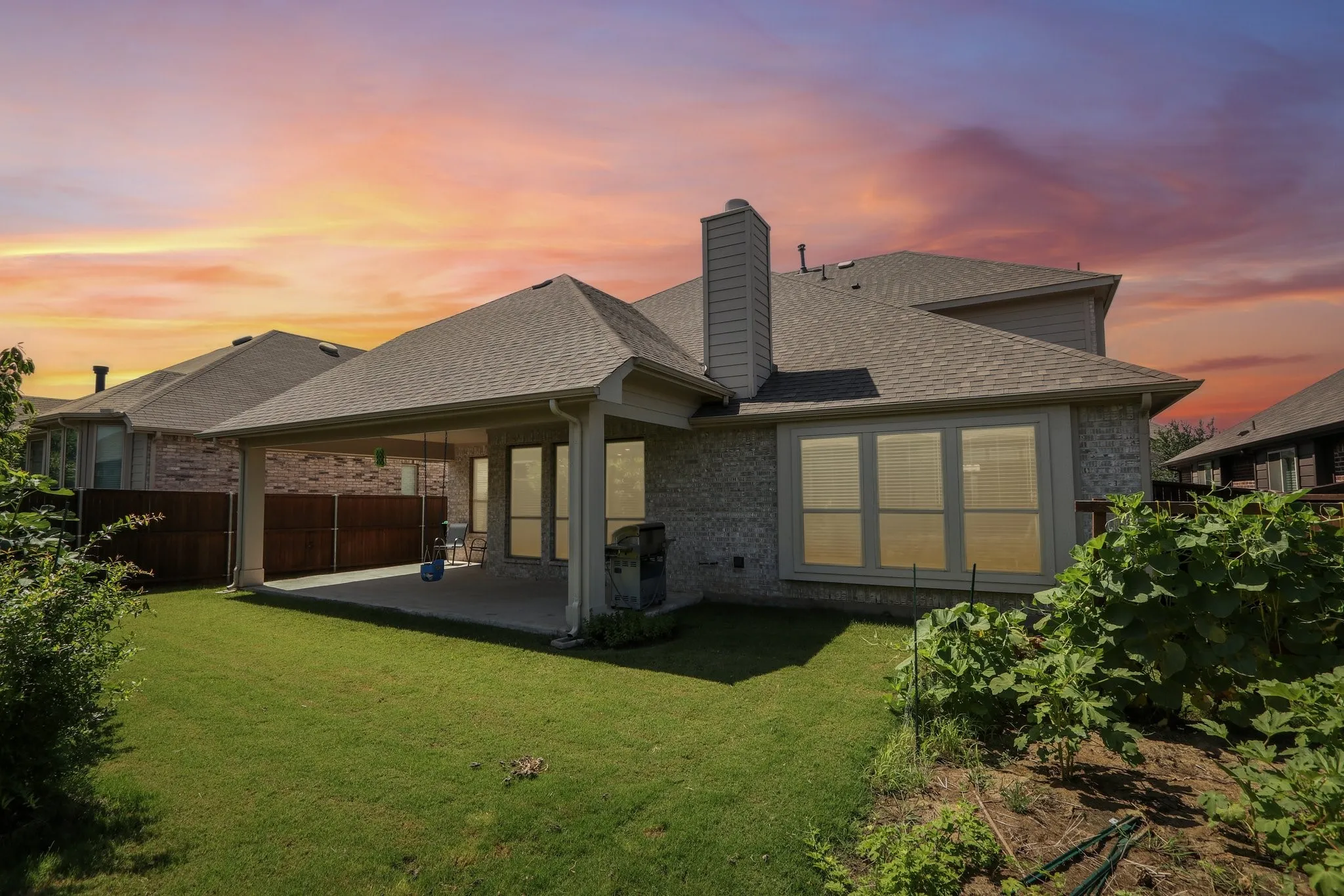 Single Family Residence For Sale in Denton County , 1409 Thrasher Drive, Little Elm, Texas 75068, 4 Bedroom, 4 Bathroom, 2 Garage spaces, 3,437 Sqft, built in 2020, Price $534,999, mls#21304867, Real Estate Agent in Little Elm, Homes For Sale in Denton county, Homes For Sale in Little Elm, Realtor in Little Elm Texas, Real Estate Brokerage Independent Realty Texas, Luminita Cordes Realtor