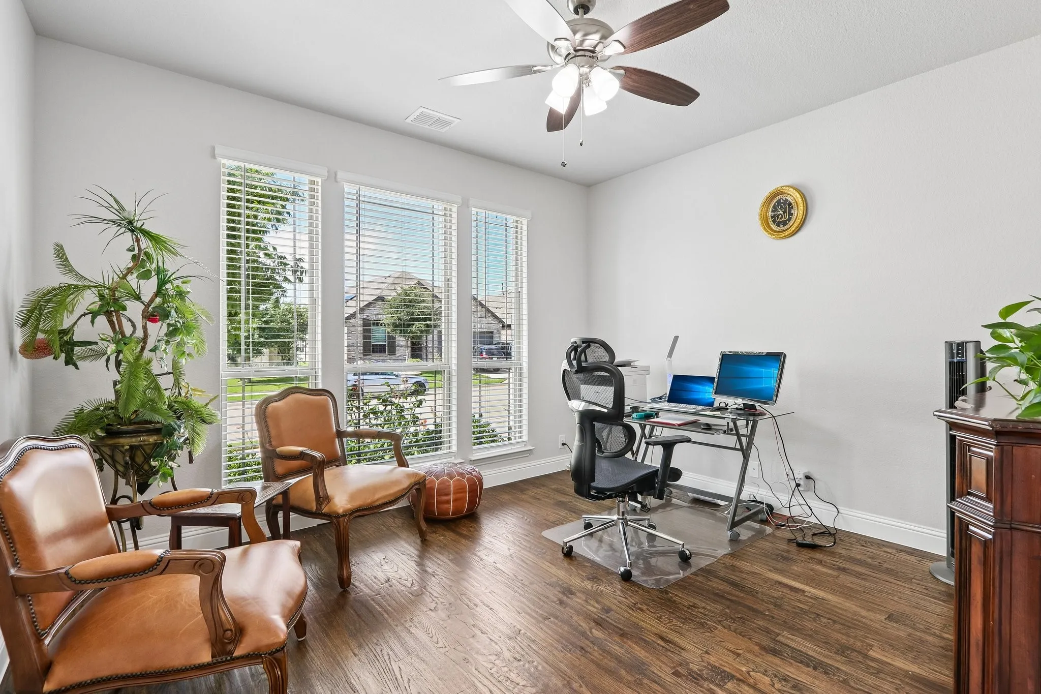 Single Family Residence For Sale in Denton County , 1409 Thrasher Drive, Little Elm, Texas 75068, 4 Bedroom, 4 Bathroom, 2 Garage spaces, 3,437 Sqft, built in 2020, Price $534,999, mls#21304867, Real Estate Agent in Little Elm, Homes For Sale in Denton county, Homes For Sale in Little Elm, Realtor in Little Elm Texas, Real Estate Brokerage Independent Realty Texas, Luminita Cordes Realtor