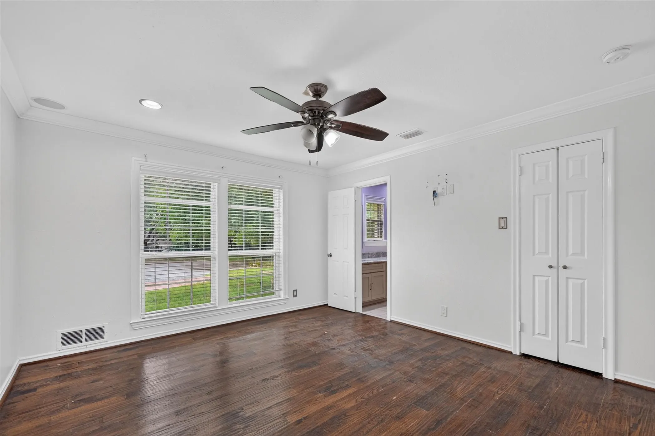 Single Family Residence For Sale in Dallas County , 14126 Brookridge Circle, Dallas, Texas 75254, 6 Bedroom, 6 Bathroom, 2 Garage spaces, 5,786 Sqft, built in 1961, mls#21304037, Real Estate Agent in Dallas, Homes For Sale in Dallas county, Homes For Sale in Dallas, Realtor in Dallas Texas, Real Estate Brokerage Independent Realty Texas, Luminita Cordes Realtor