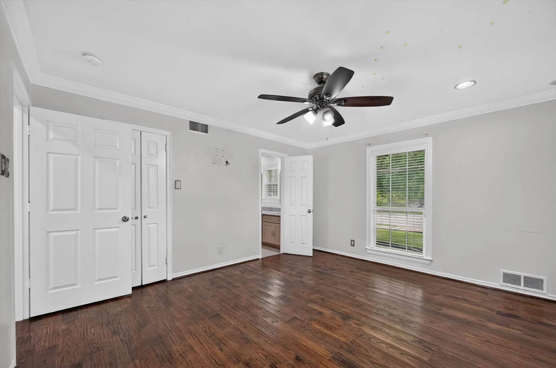 Single Family Residence For Sale in Dallas County , 14126 Brookridge Circle, Dallas, Texas 75254, 6 Bedroom, 6 Bathroom, 2 Garage spaces, 5,786 Sqft, built in 1961, mls#21304037, Real Estate Agent in Dallas, Homes For Sale in Dallas county, Homes For Sale in Dallas, Realtor in Dallas Texas, Real Estate Brokerage Independent Realty Texas, Luminita Cordes Realtor