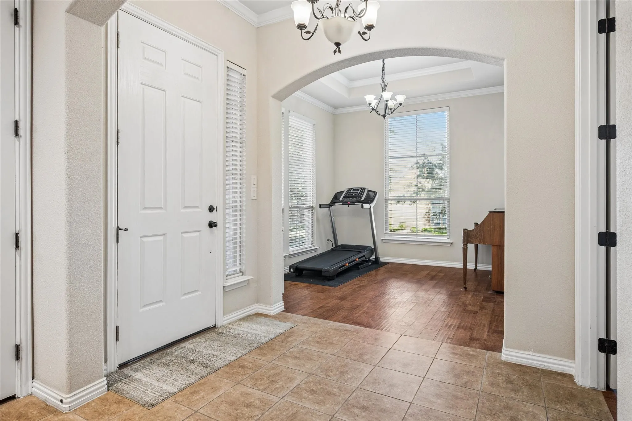 Single Family Residence For Sale in Denton County , 2470 Sunderland Lane, Lewisville, Texas 75067, 3 Bedroom, 3 Bathroom, 2 Garage spaces, 2,268 Sqft, built in 2008, mls#21304233, Real Estate Agent in Lewisville, Homes For Sale in Denton county, Homes For Sale in Lewisville, Realtor in Lewisville Texas, Real Estate Brokerage Independent Realty Texas, Luminita Cordes Realtor