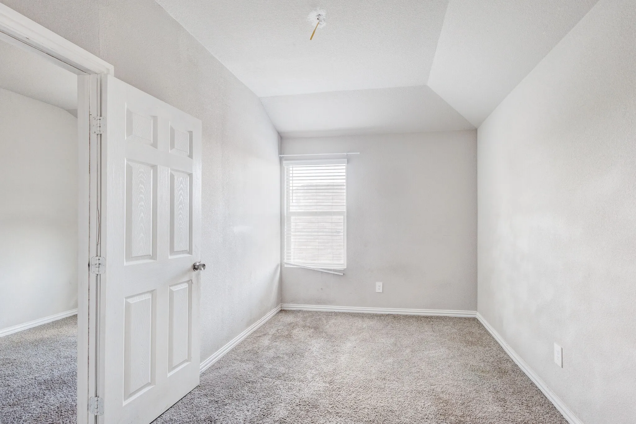 Single Family Residence For Sale in Dallas County , 2116 Colt Court, Seagoville, Texas 75159, 5 Bedrooms, 3 Bathrooms, 2 Garage spaces, 3,064 Sqft, built in 2024, Price $380,000, mls#21224714, Real Estate Agent in Seagoville, Homes For Sale in Dallas county, Homes For Sale in Seagoville, Realtor in Seagoville Texas, Real Estate Brokerage Independent Realty Texas, Luminita Cordes Realtor