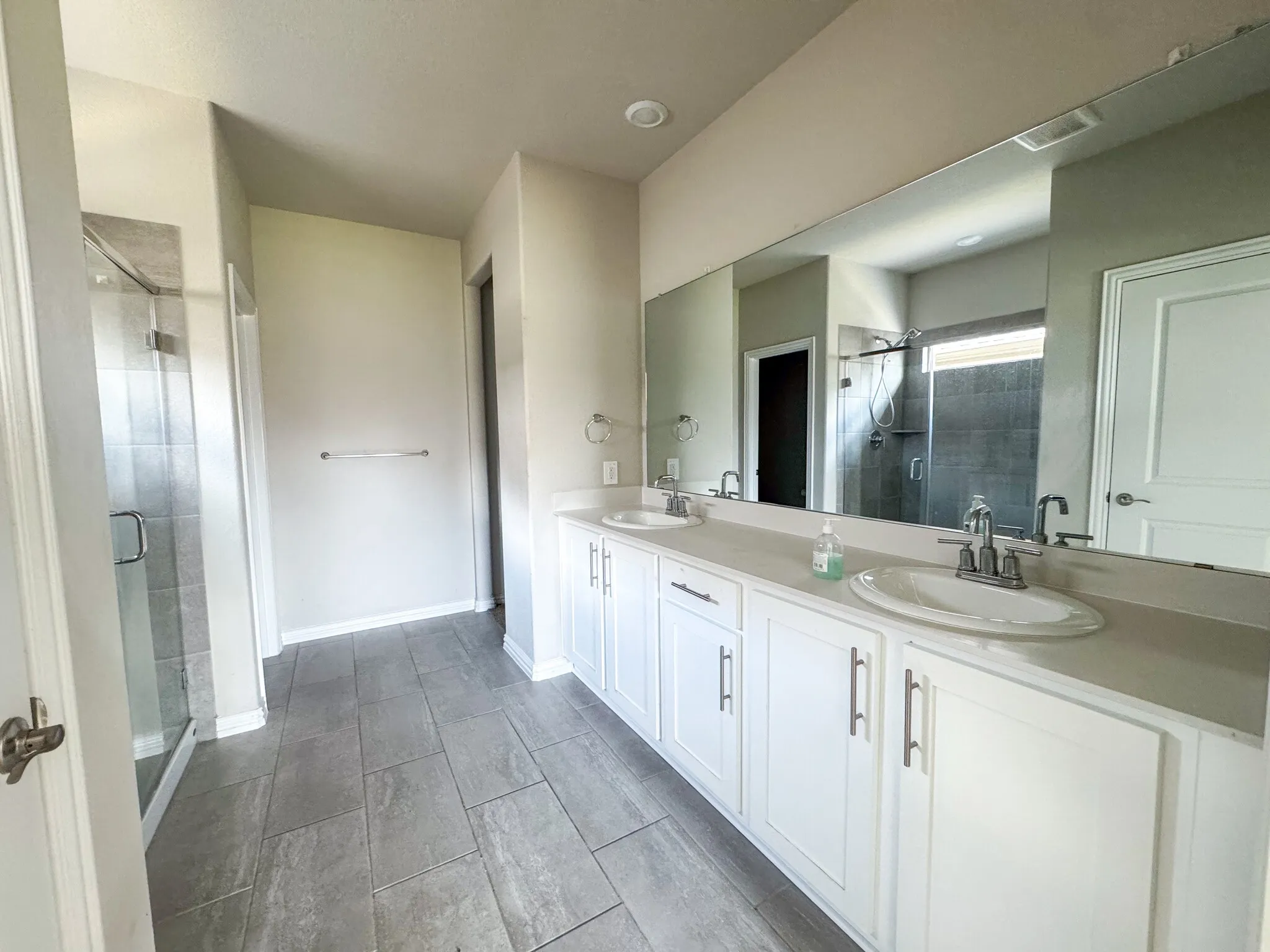 Single Family Residence For Sale in Dallas County , 2116 Colt Court, Seagoville, Texas 75159, 5 Bedrooms, 3 Bathrooms, 2 Garage spaces, 3,064 Sqft, built in 2024, Price $380,000, mls#21224714, Real Estate Agent in Seagoville, Homes For Sale in Dallas county, Homes For Sale in Seagoville, Realtor in Seagoville Texas, Real Estate Brokerage Independent Realty Texas, Luminita Cordes Realtor