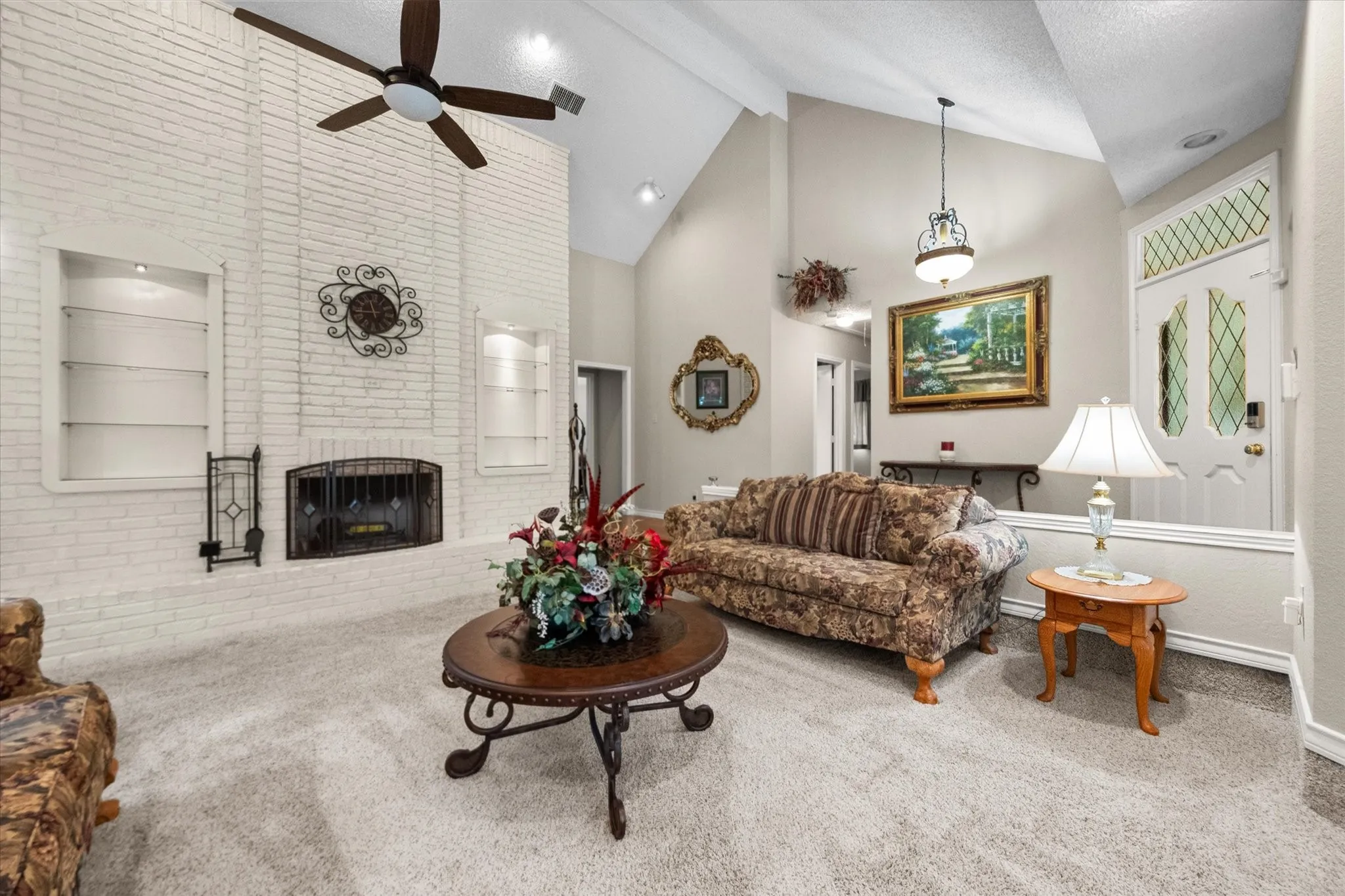 Single Family Residence For Sale in Tarrant County , 705 Kyle Drive, Arlington, Texas 76011, 3 Bedroom, 3 Bathroom, 2 Garage spaces, 2,382 Sqft, built in 1983, mls#21306971, Real Estate Agent in Arlington, Homes For Sale in Tarrant county, Homes For Sale in Arlington, Realtor in Arlington Texas, Real Estate Brokerage Independent Realty Texas, Luminita Cordes Realtor