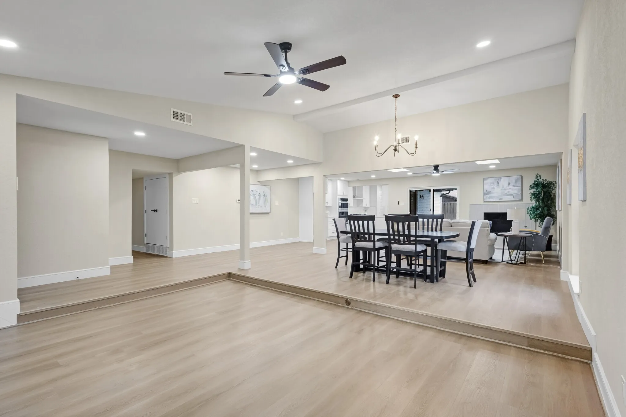 Single Family Residence For Sale in Collin County , 1209 Overdowns Drive, Plano, Texas 75023, 4 Bedroom, 2 Bathroom, 2 Garage spaces, 2,262 Sqft, built in 1974, mls#21307012, Real Estate Agent in Plano, Homes For Sale in Collin county, Homes For Sale in Plano, Realtor in Plano Texas, Real Estate Brokerage Independent Realty Texas, Luminita Cordes Realtor