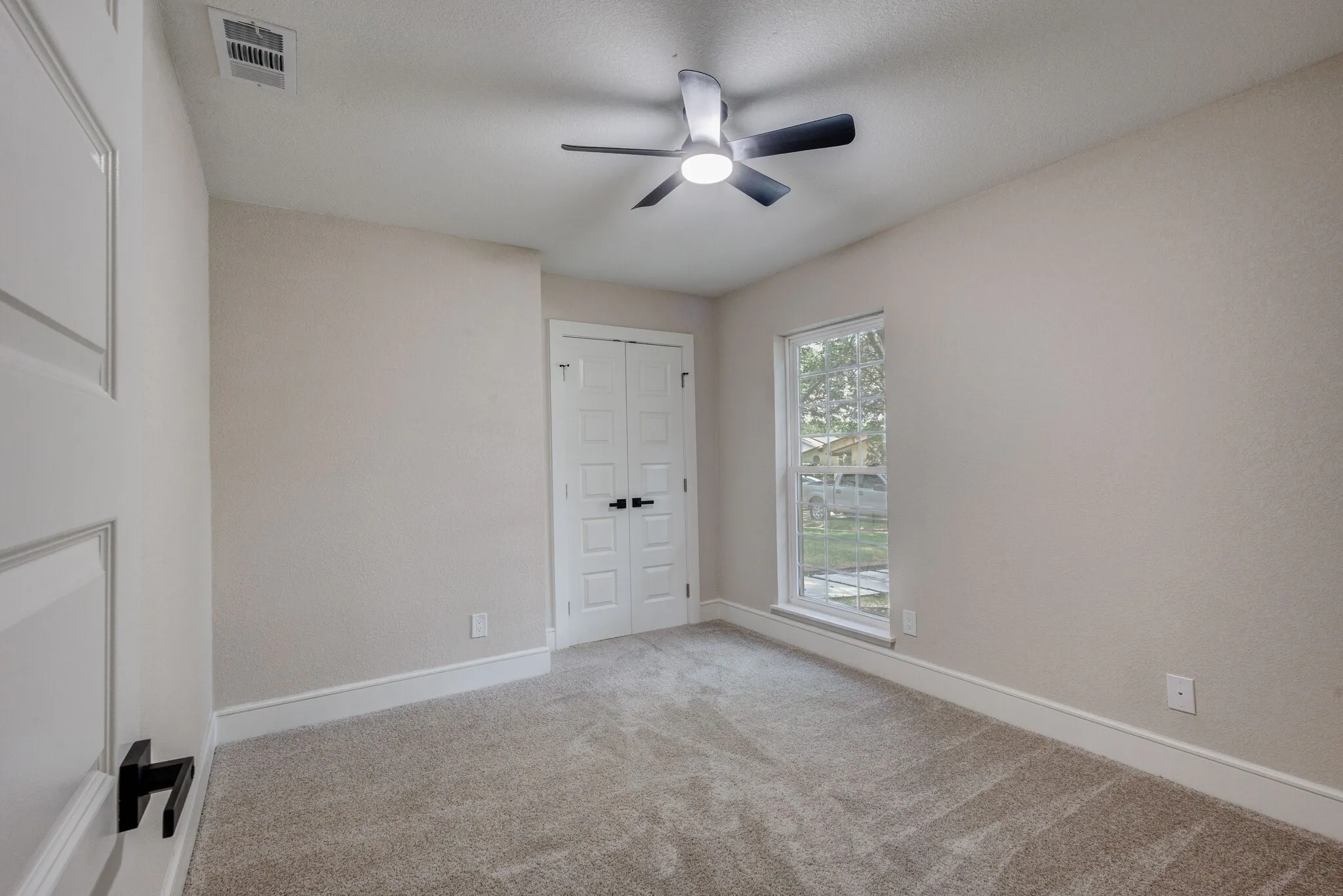 Single Family Residence For Sale in Collin County , 1209 Overdowns Drive, Plano, Texas 75023, 4 Bedroom, 2 Bathroom, 2 Garage spaces, 2,262 Sqft, built in 1974, mls#21307012, Real Estate Agent in Plano, Homes For Sale in Collin county, Homes For Sale in Plano, Realtor in Plano Texas, Real Estate Brokerage Independent Realty Texas, Luminita Cordes Realtor
