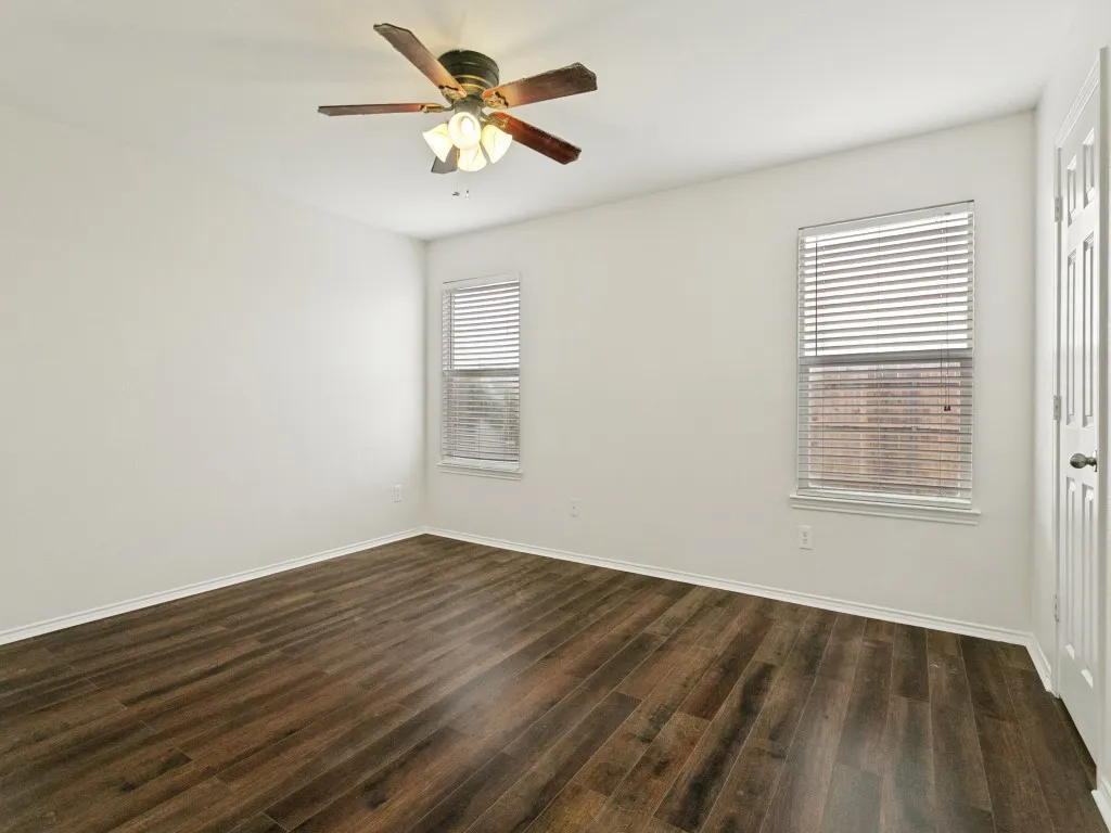 Single Family Residence For Sale in Johnson County , 1221 Krista Drive, Burleson, Texas 76028, 3 Bedroom, 2 Bathroom, 2 Garage spaces, 1,393 Sqft, built in 2008, mls#21304747, Real Estate Agent in Burleson, Homes For Sale in Johnson county, Homes For Sale in Burleson, Realtor in Burleson Texas, Real Estate Brokerage Independent Realty Texas, Luminita Cordes Realtor