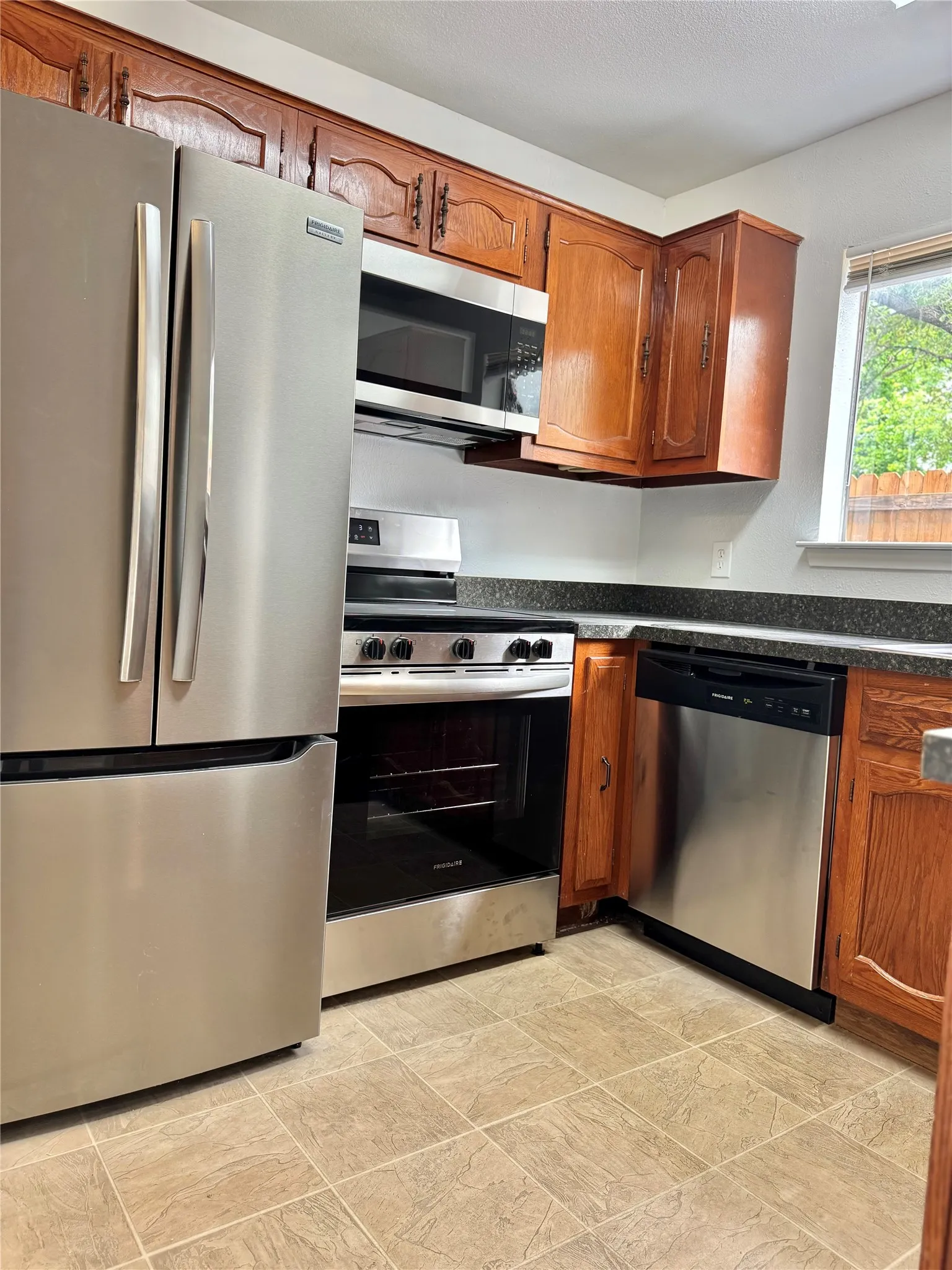 Apartment For Rent in Denton County , 705 Gregg Street 2, Denton, Texas 76201, 2 Bedroom, 2 Bathroom, Garage spaces, 885 Sqft, built in 1980, mls#21304039, Real Estate Agent in Denton, Homes For Rent in Denton county, Homes For Rent in Denton, Realtor in Denton Texas, Real Estate Brokerage Independent Realty Texas, Luminita Cordes Realtor