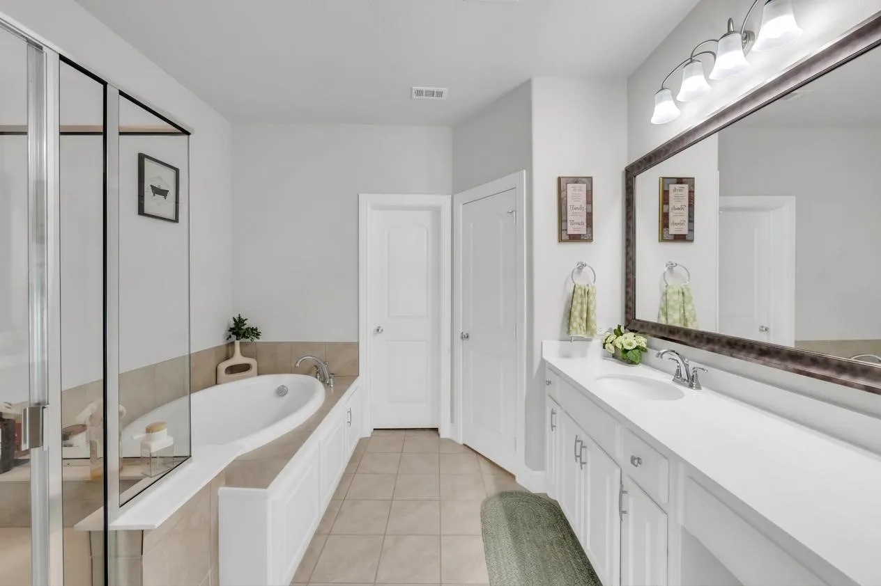 Single Family Residence For Sale in Johnson County , 1112 Maverick Drive, Mansfield, Texas 76063, 5 Bedrooms, 5 Bathrooms, 1 Garage spaces, 5,175 Sqft, built in 2022, Price $969,500, mls#21305557, Real Estate Agent in Mansfield, Homes For Sale in Johnson county, Homes For Sale in Mansfield, Realtor in Mansfield Texas, Real Estate Brokerage Independent Realty Texas, Luminita Cordes Realtor
